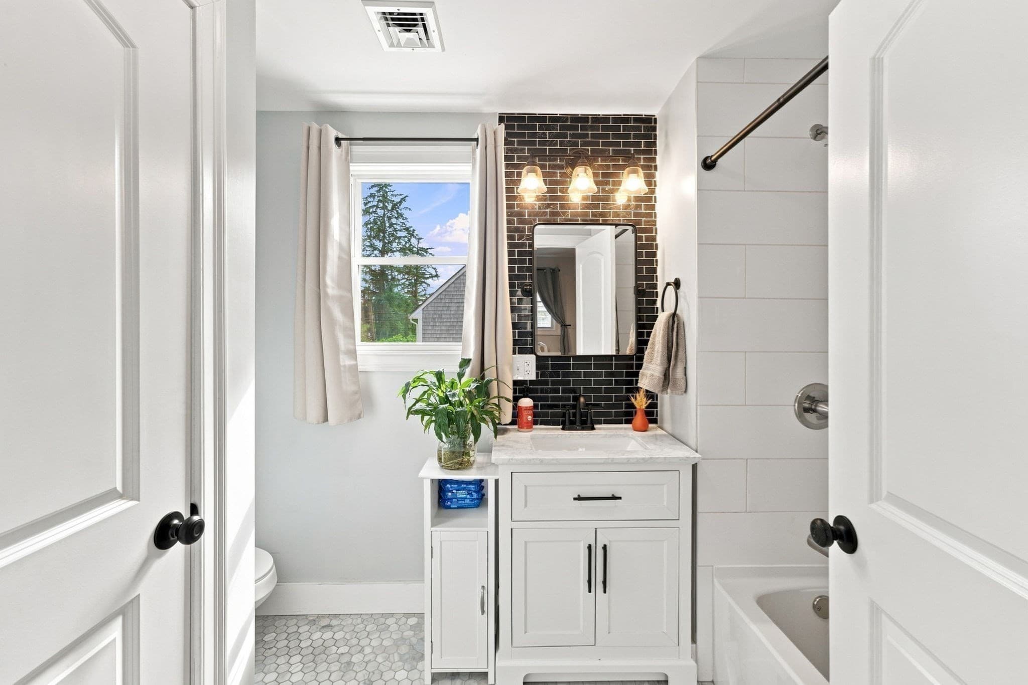 Single Family Residence at 47 Perkins St, Somerset MA 02725, Somerset, photo 20 of 42