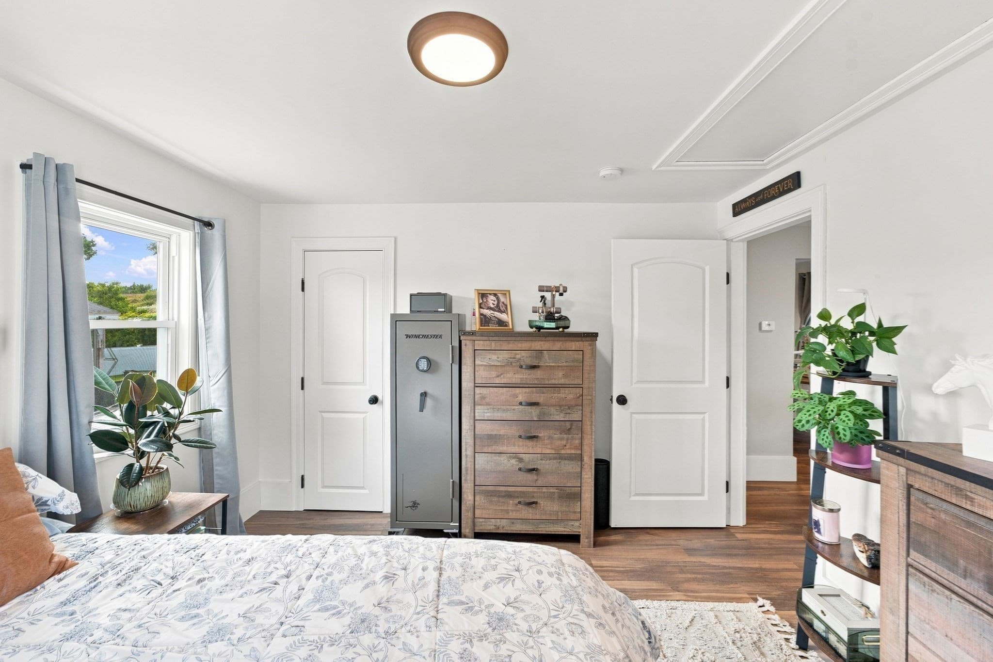 Single Family Residence at 47 Perkins St, Somerset MA 02725, Somerset, photo 14 of 42