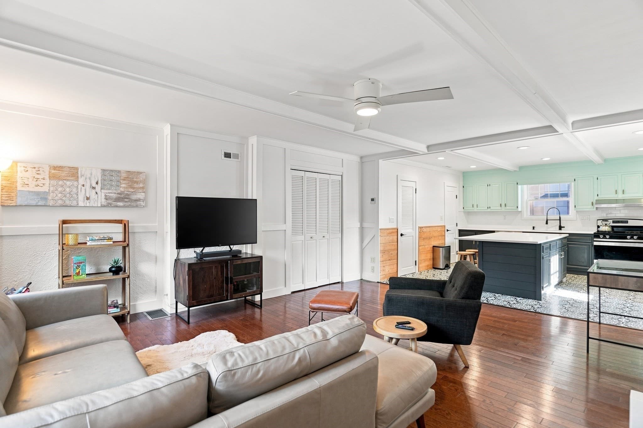 Single Family Residence at 3 Lauten Place, Boston MA 02127, Boston, photo 6 of 34