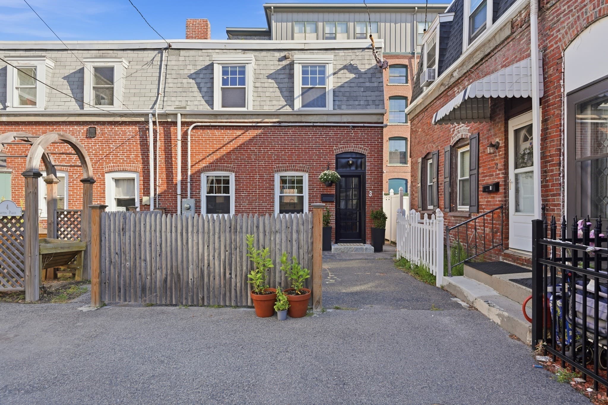 3 Lauten Place, Boston MA 02127