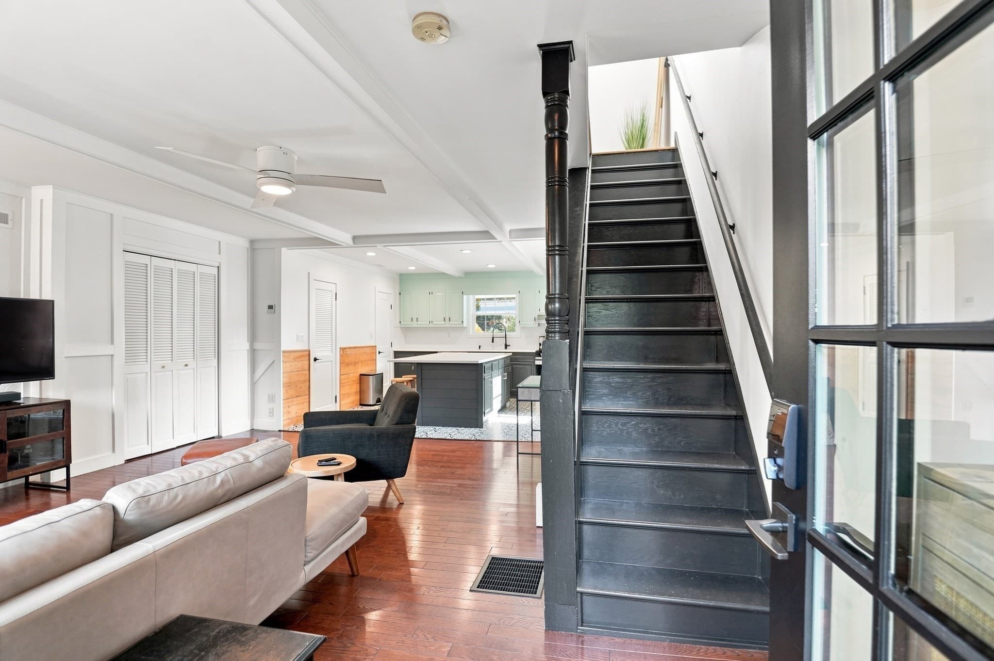 Single Family Residence at 3 Lauten Place, Boston MA 02127, Boston, photo 5 of 34