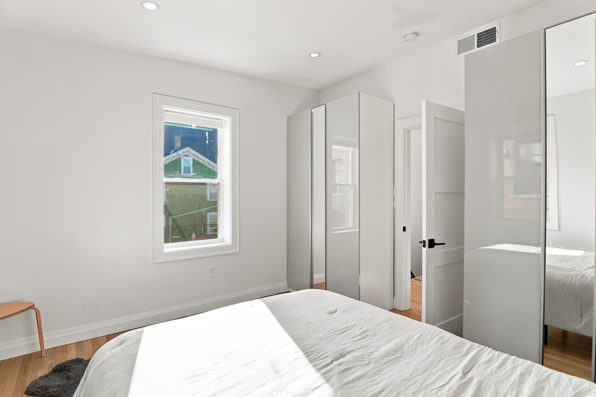 Single Family Residence at 3 Lauten Place, Boston MA 02127, Boston, photo 19 of 34