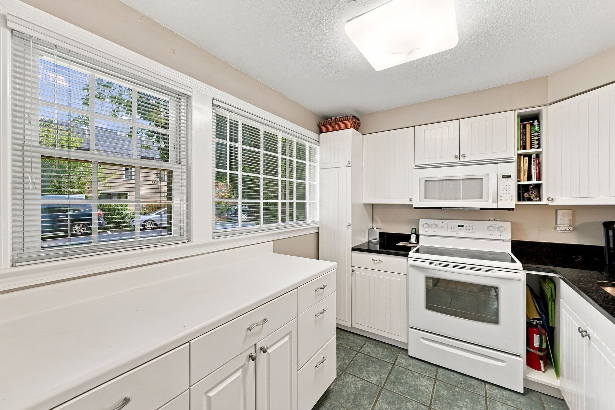 Condominium at 2 Capstan Way # 0, Swampscott MA 01907, Swampscott, photo 12 of 35
