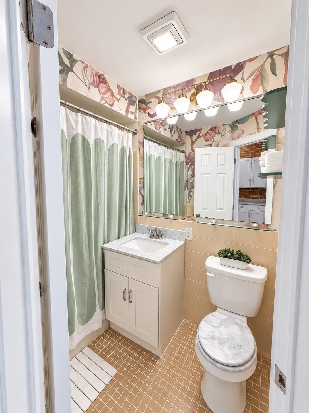 Condominium at 31 Division # 1, Chelsea MA 02150, Chelsea, photo 16 of 28