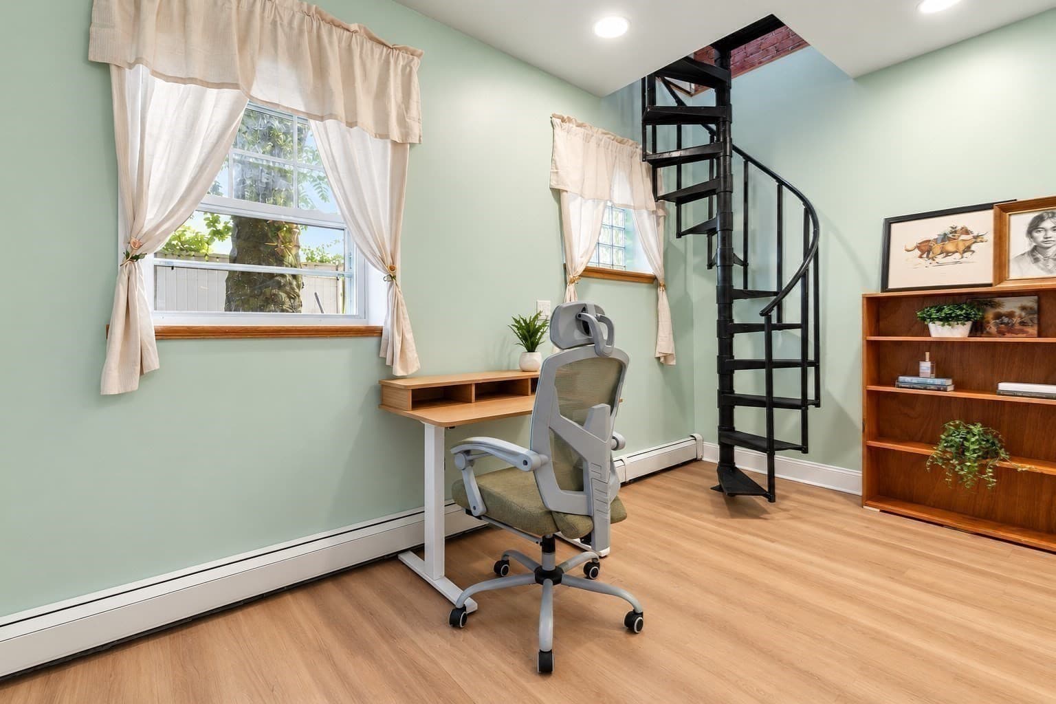 Condominium at 31 Division # 1, Chelsea MA 02150, Chelsea, photo 19 of 28