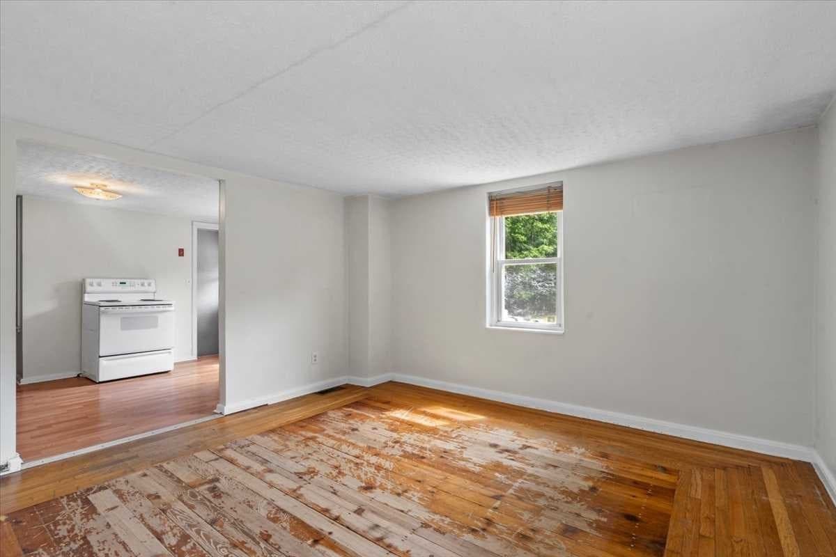 Single Family Residence at 543-547 Quinapoxet Street, Holden MA 01522, Holden, photo 34 of 42