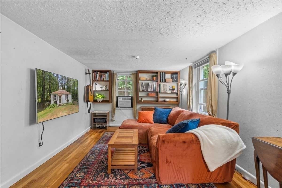 Single Family Residence at 543-547 Quinapoxet Street, Holden MA 01522, Holden, photo 10 of 42