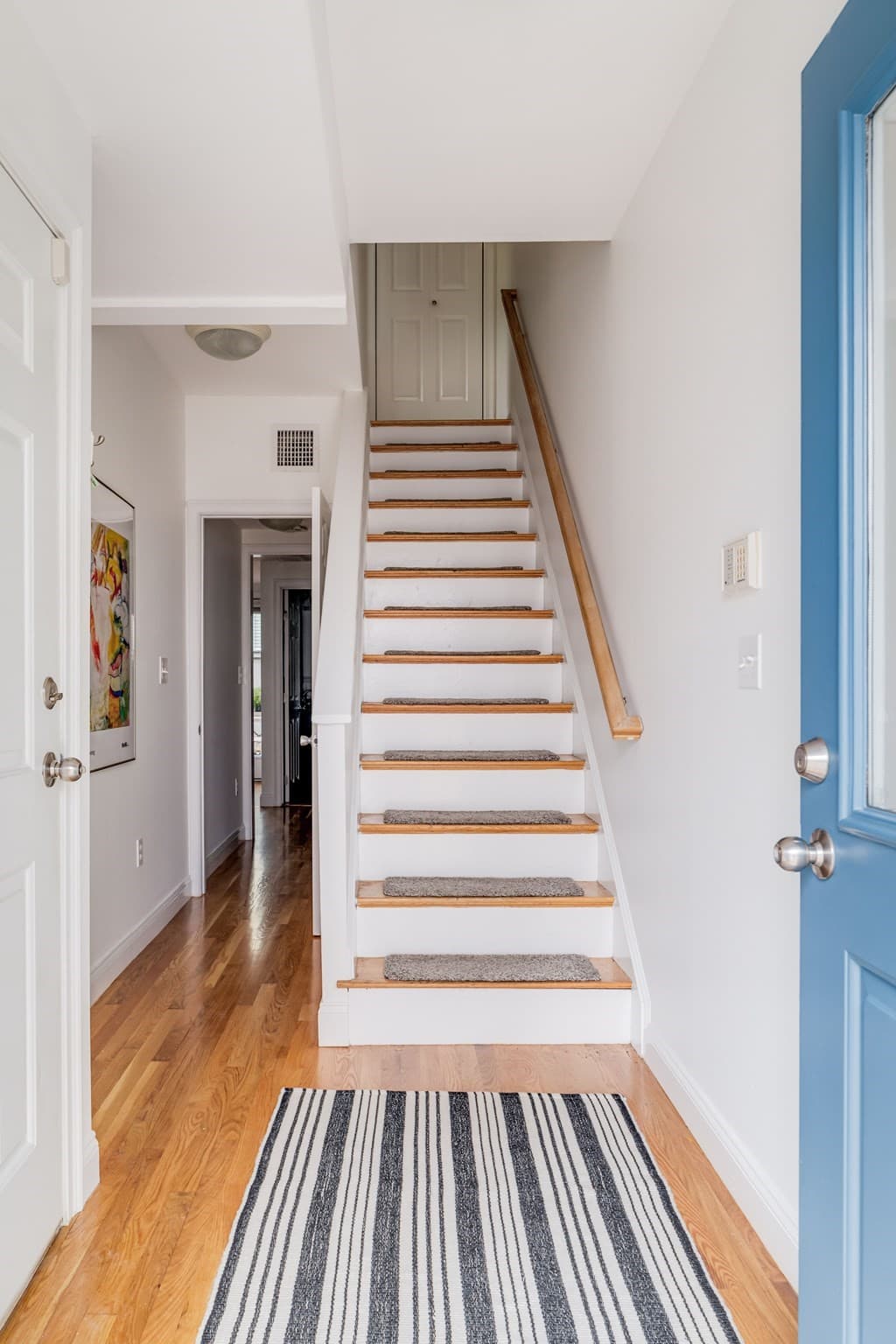 Condominium at 6 Rollins Court # 6, Cambridge MA 02139, Cambridge, photo 2 of 37