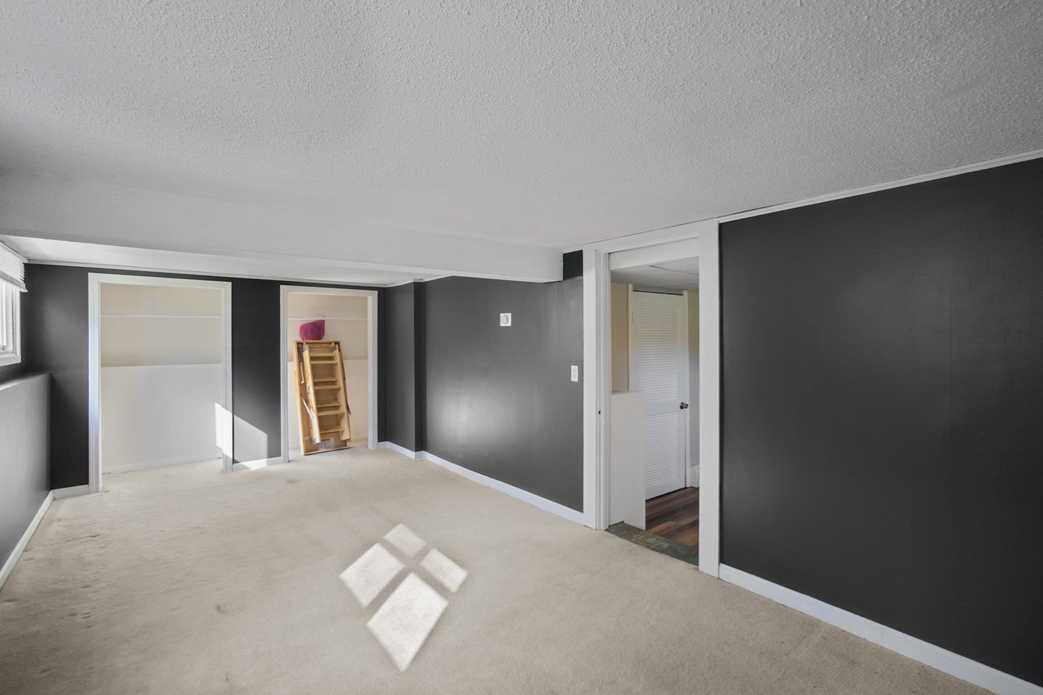 Single Family Residence at 77 Quequechan Rd, Taunton MA 02780, photo 22 of 38