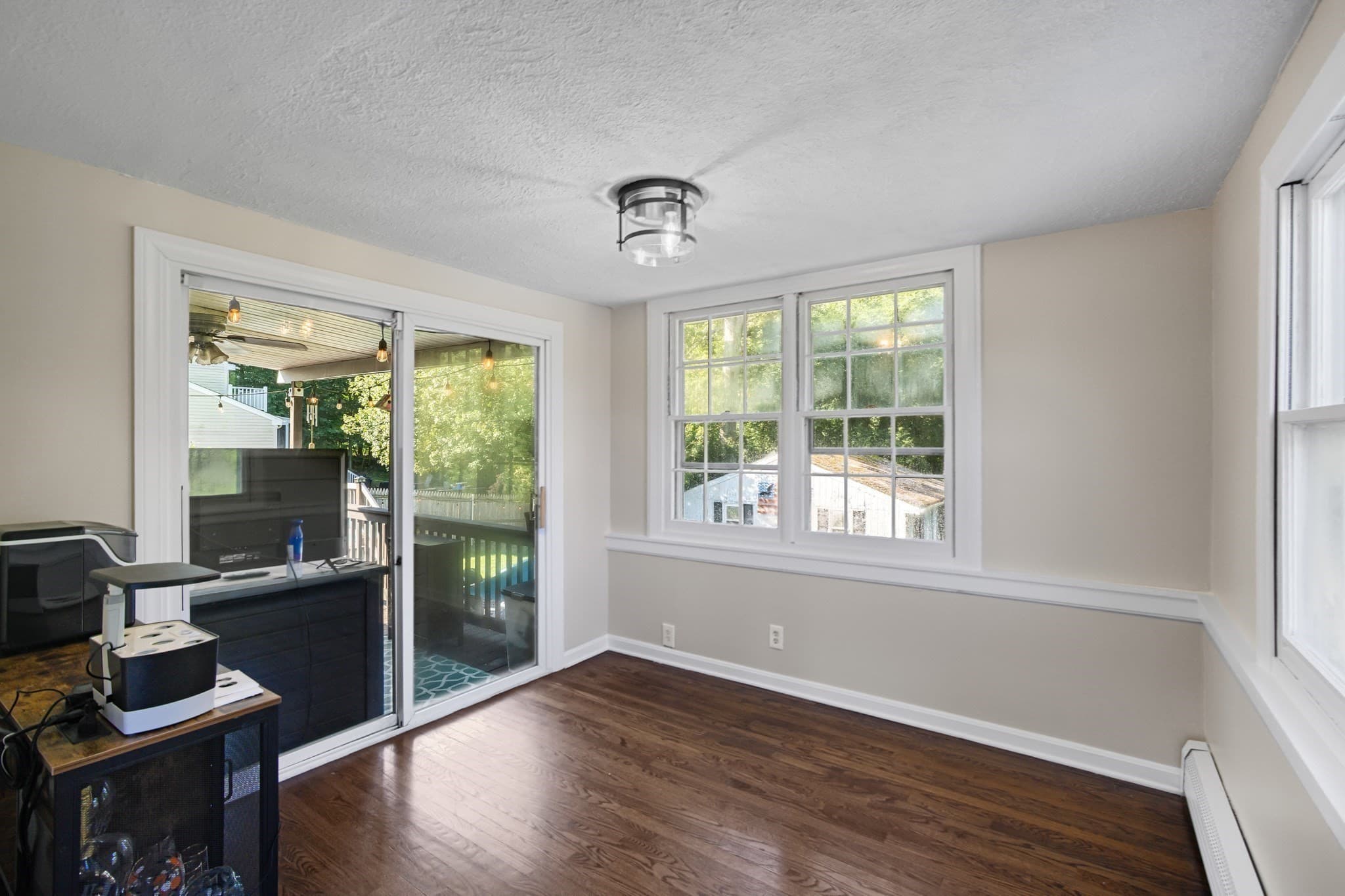 Single Family Residence at 77 Quequechan Rd, Taunton MA 02780, photo 9 of 38