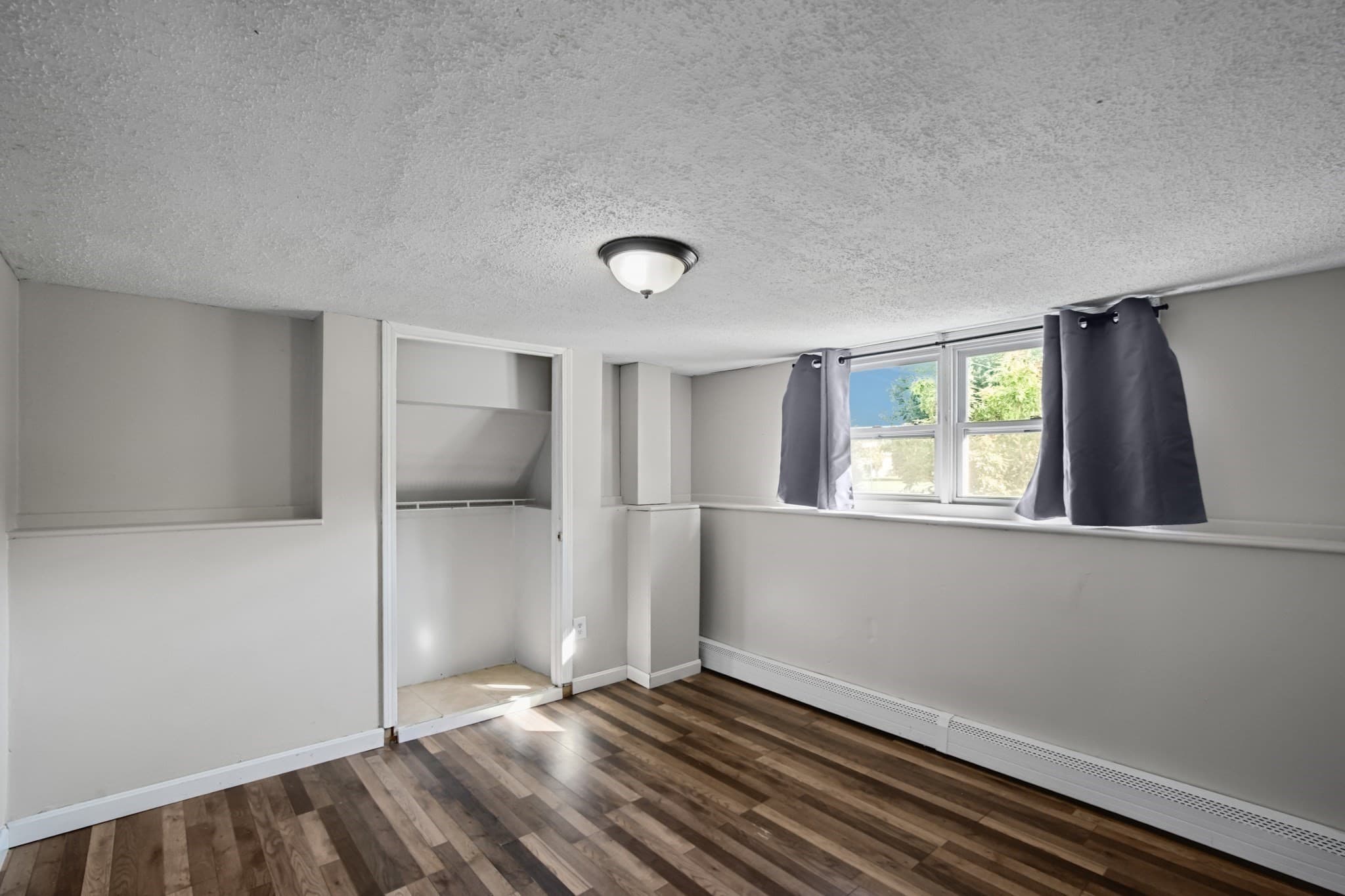 Single Family Residence at 77 Quequechan Rd, Taunton MA 02780, photo 18 of 38