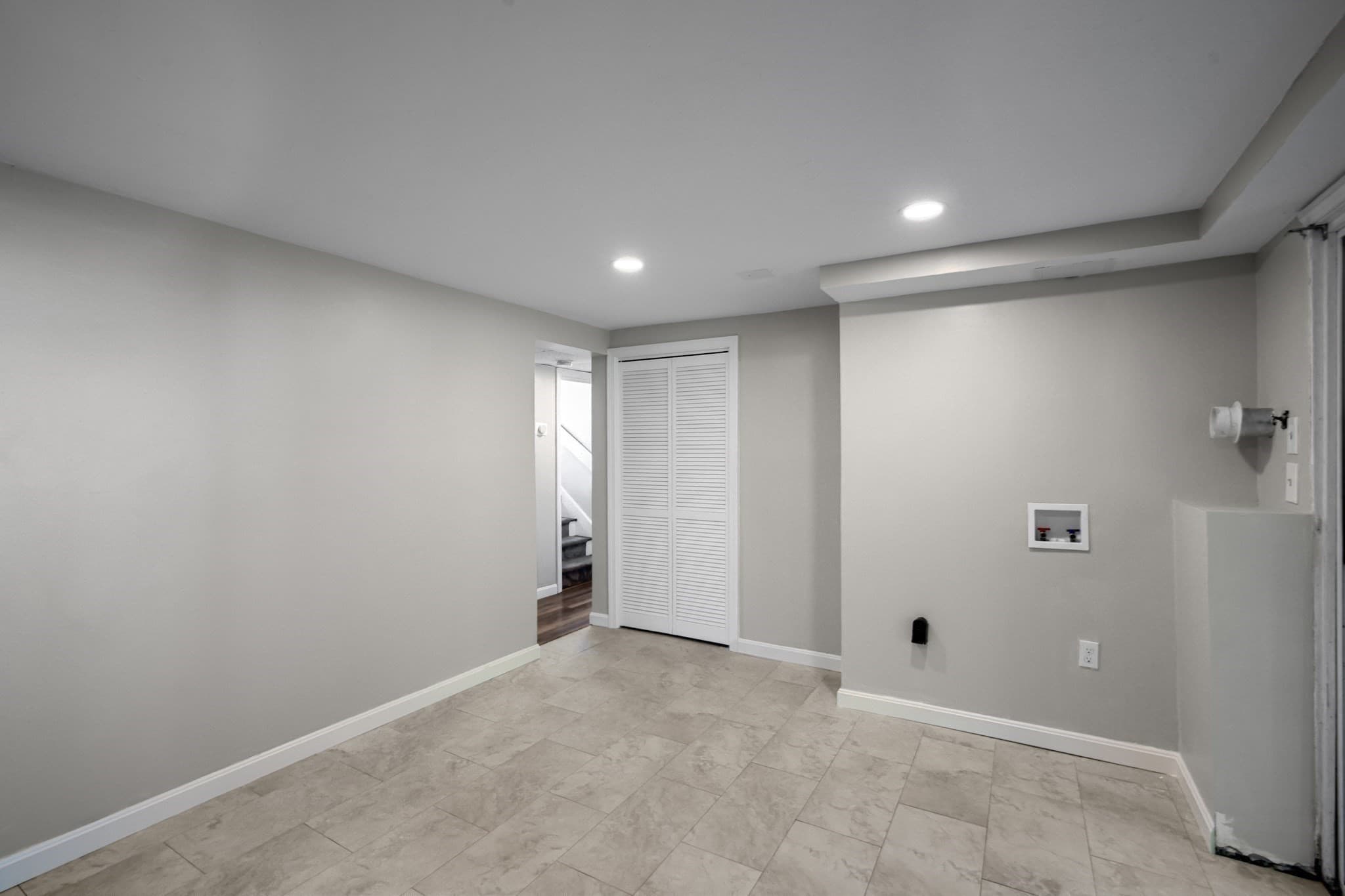 Single Family Residence at 77 Quequechan Rd, Taunton MA 02780, photo 25 of 38