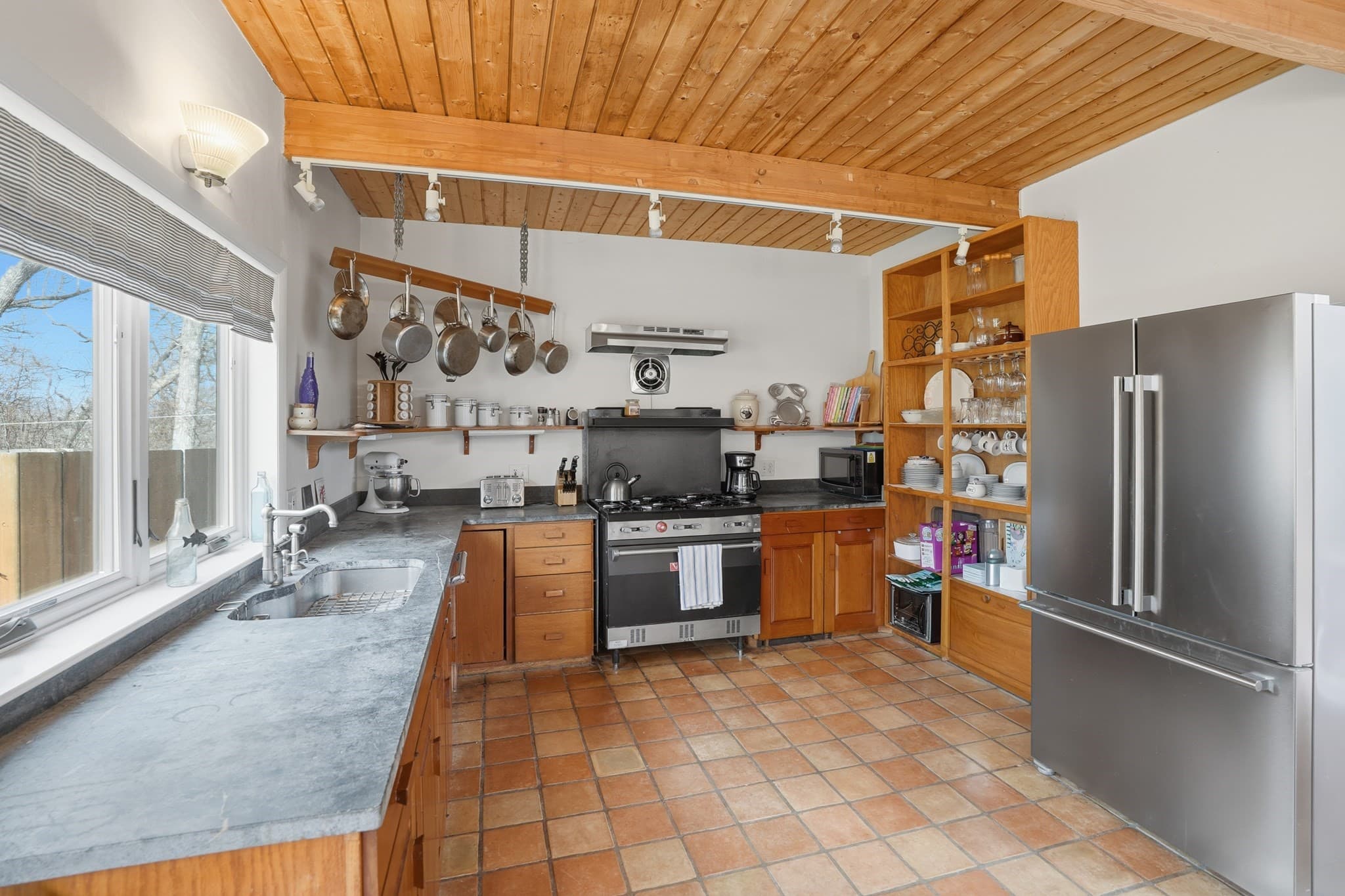 Single Family Residence at 43 N Slope Lane, Chilmark MA 02535, photo 12 of 31