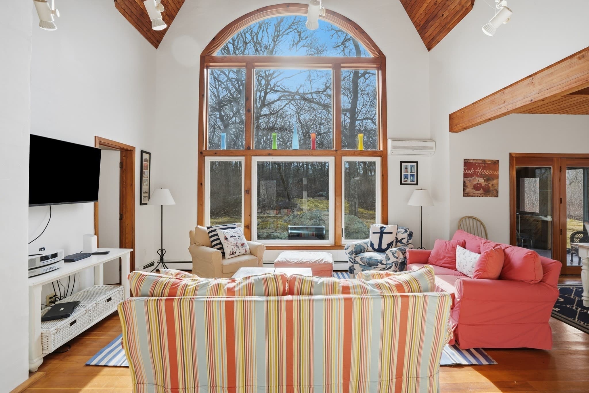 Single Family Residence at 43 N Slope Lane, Chilmark MA 02535, photo 9 of 31