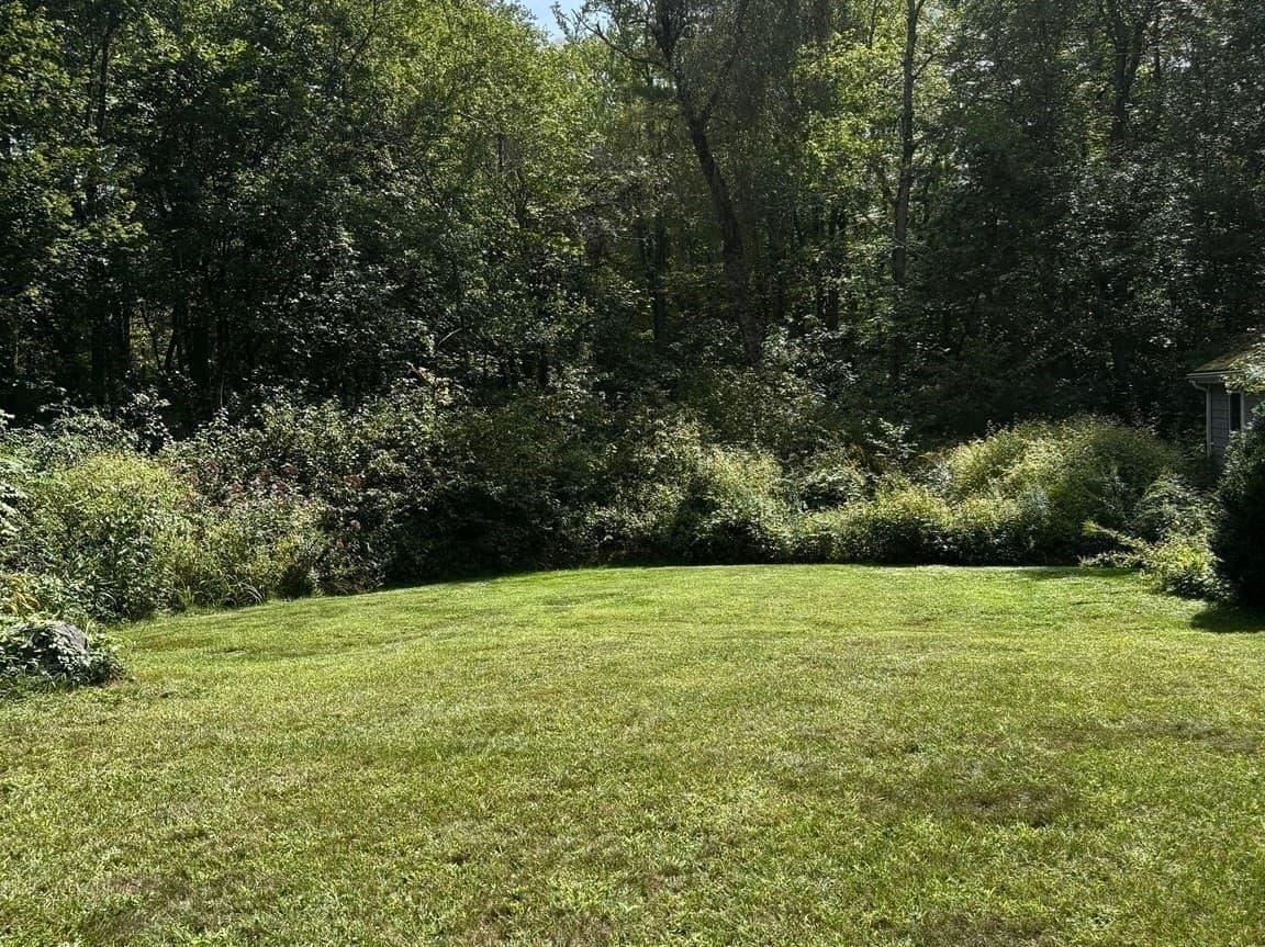 Single Family Residence at 33 Chartley Brook Ln, Attleboro MA 02703, Attleboro, photo 7 of 28