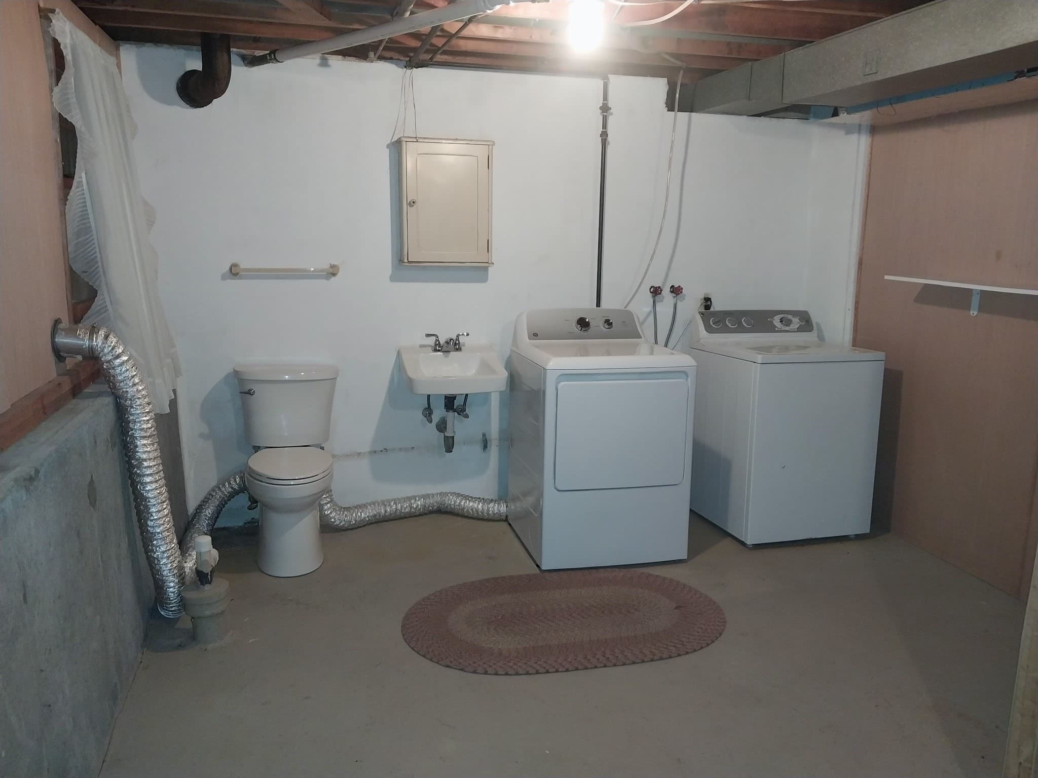 Single Family Residence at 33 Chartley Brook Ln, Attleboro MA 02703, Attleboro, photo 28 of 28