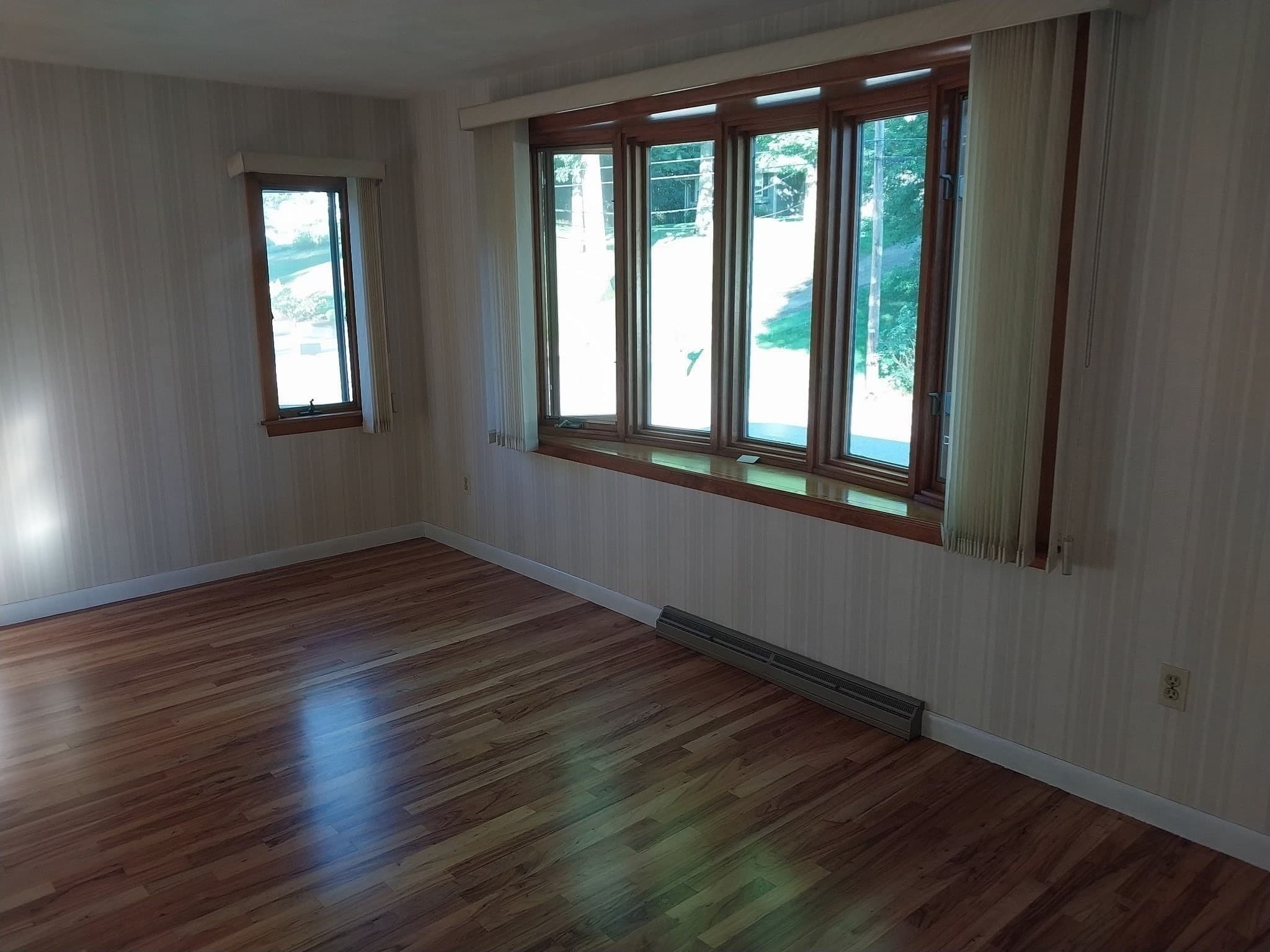 Single Family Residence at 33 Chartley Brook Ln, Attleboro MA 02703, Attleboro, photo 15 of 28