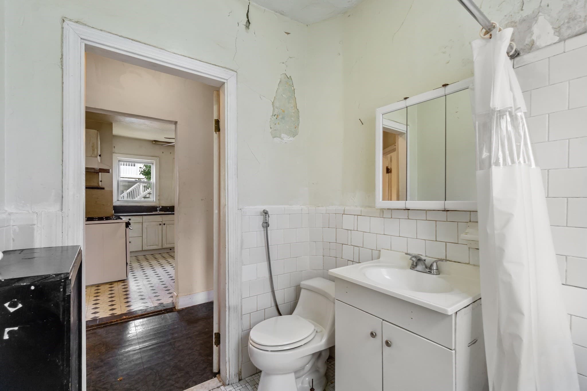 Condominium at 126 Belgrade Avenue # 1, Boston MA 02131, Boston, photo 23 of 28