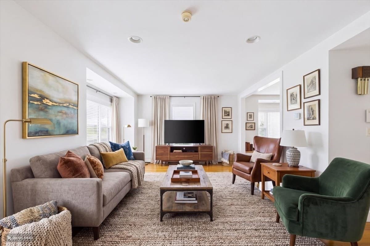 Single Family Residence at 9 Granada Ave, Boston MA 02131, Boston, photo 6 of 42