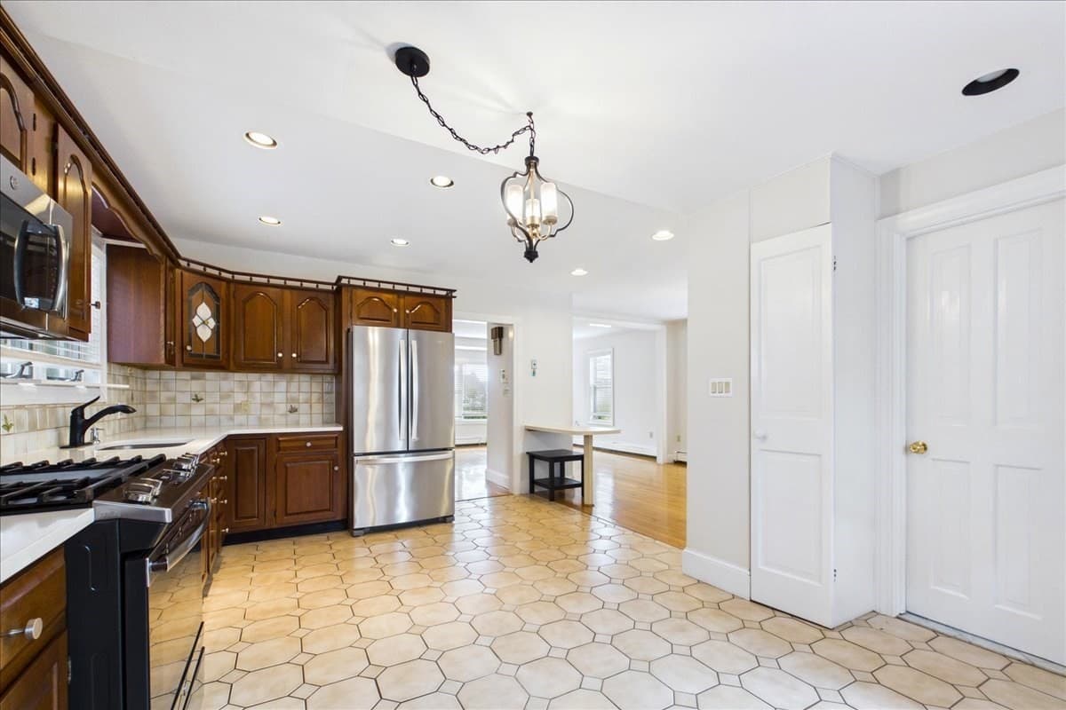 Single Family Residence at 9 Granada Ave, Boston MA 02131, Boston, photo 18 of 42