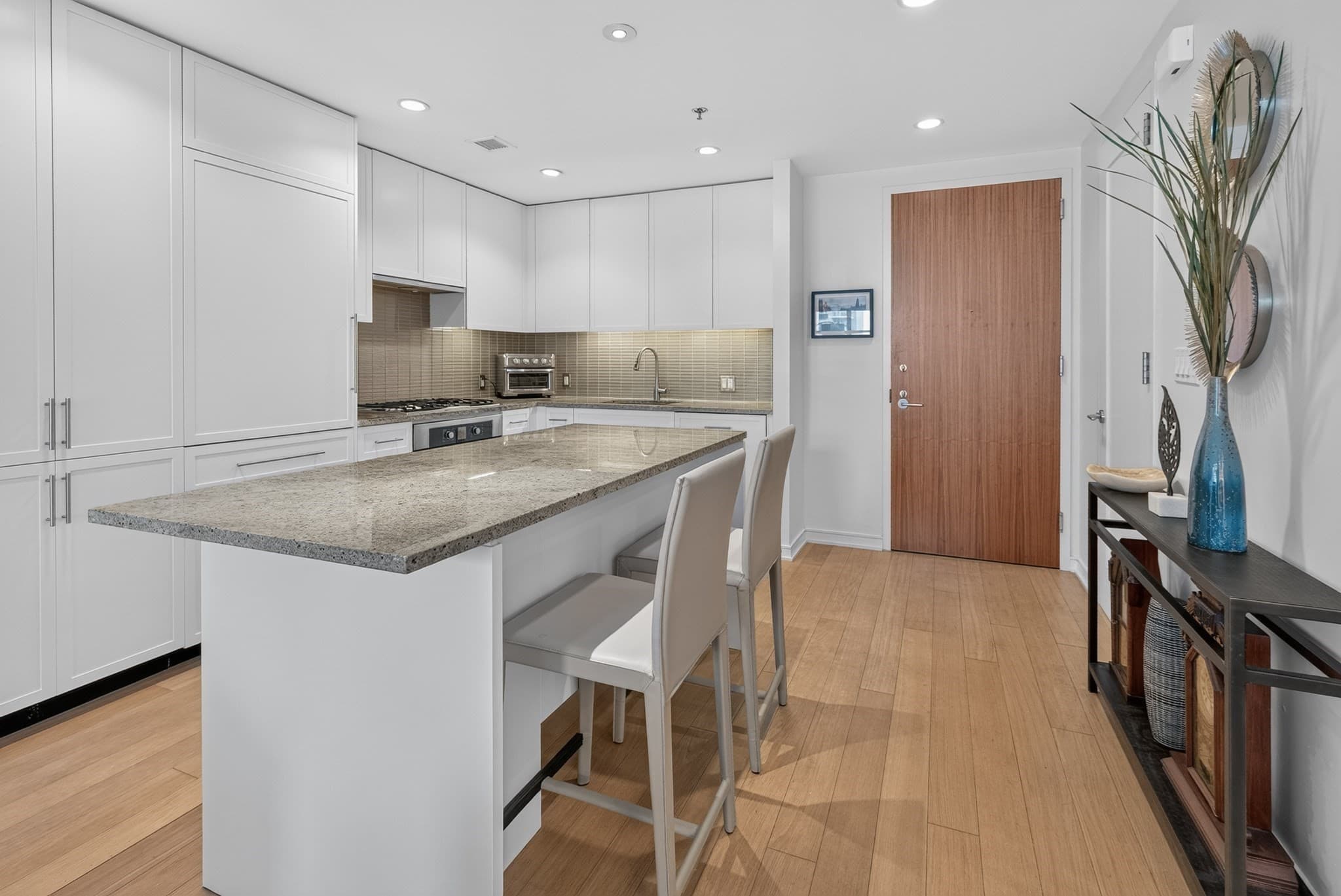 Condominium at 580 Washington St # 1410, Boston MA 02111, photo 5 of 26