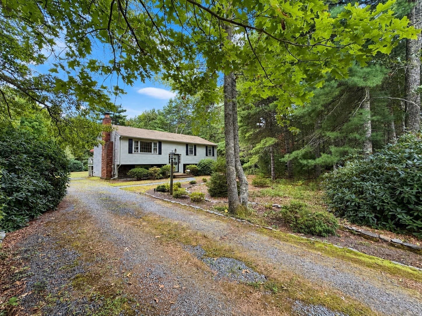 Single Family Residence at 120 Halfway Pond Rd, Plymouth MA 02360, photo 2 of 32