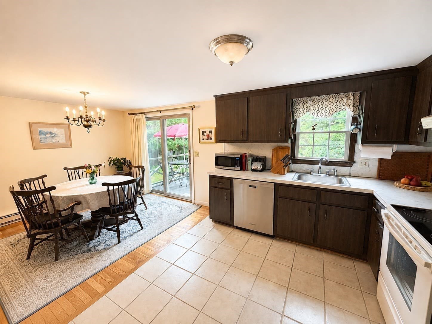 Single Family Residence at 120 Halfway Pond Rd, Plymouth MA 02360, photo 6 of 32