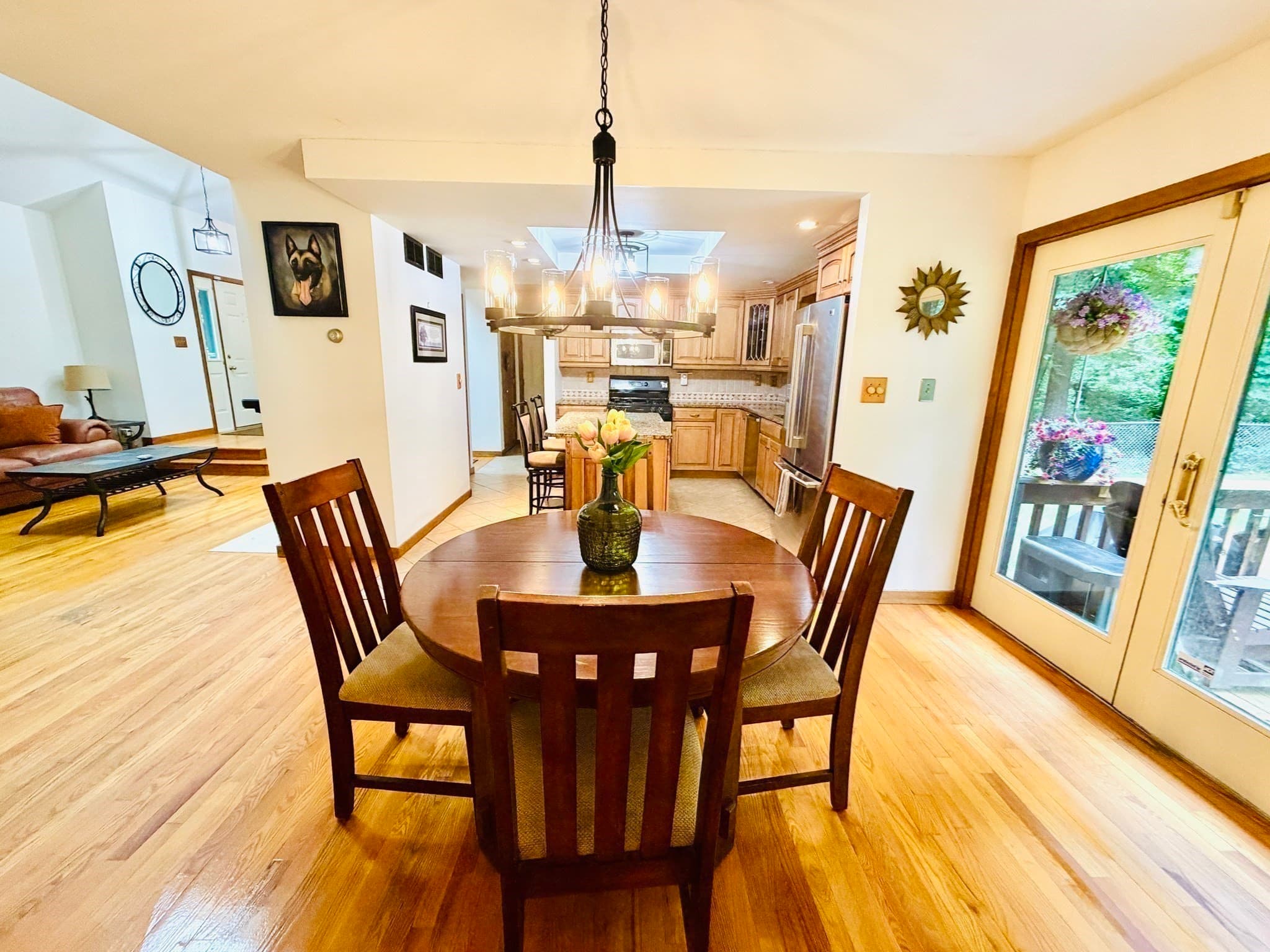 Single Family Residence at 133 Cottonwood Ln, Agawam MA 01001, Agawam, photo 15 of 38