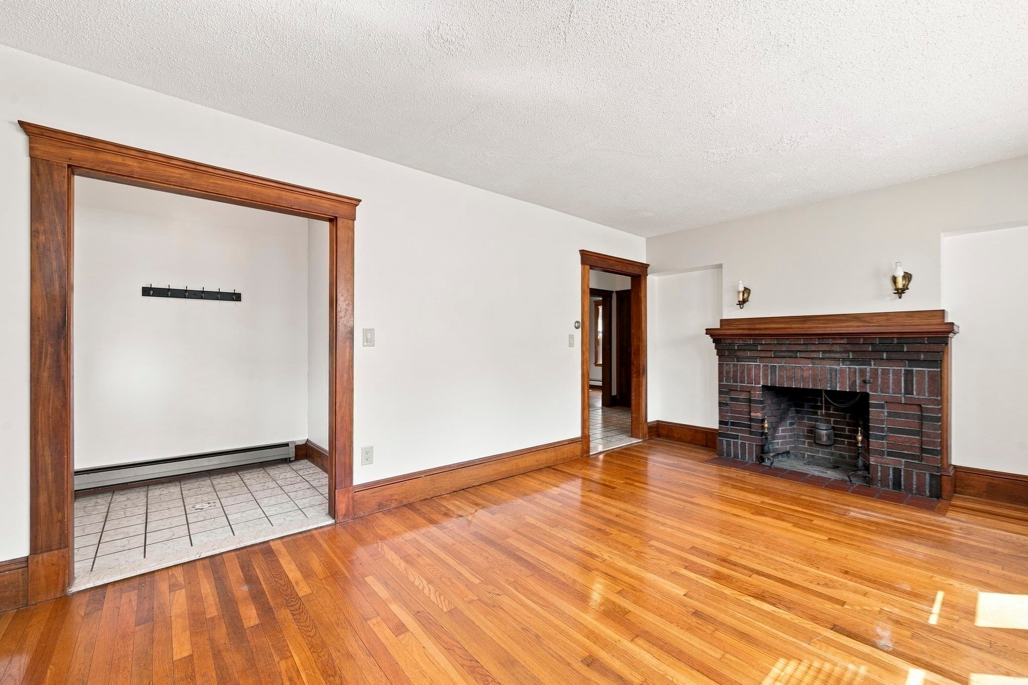 Single Family Residence at 9 Gregg St, Beverly MA 01915, Beverly, photo 12 of 40