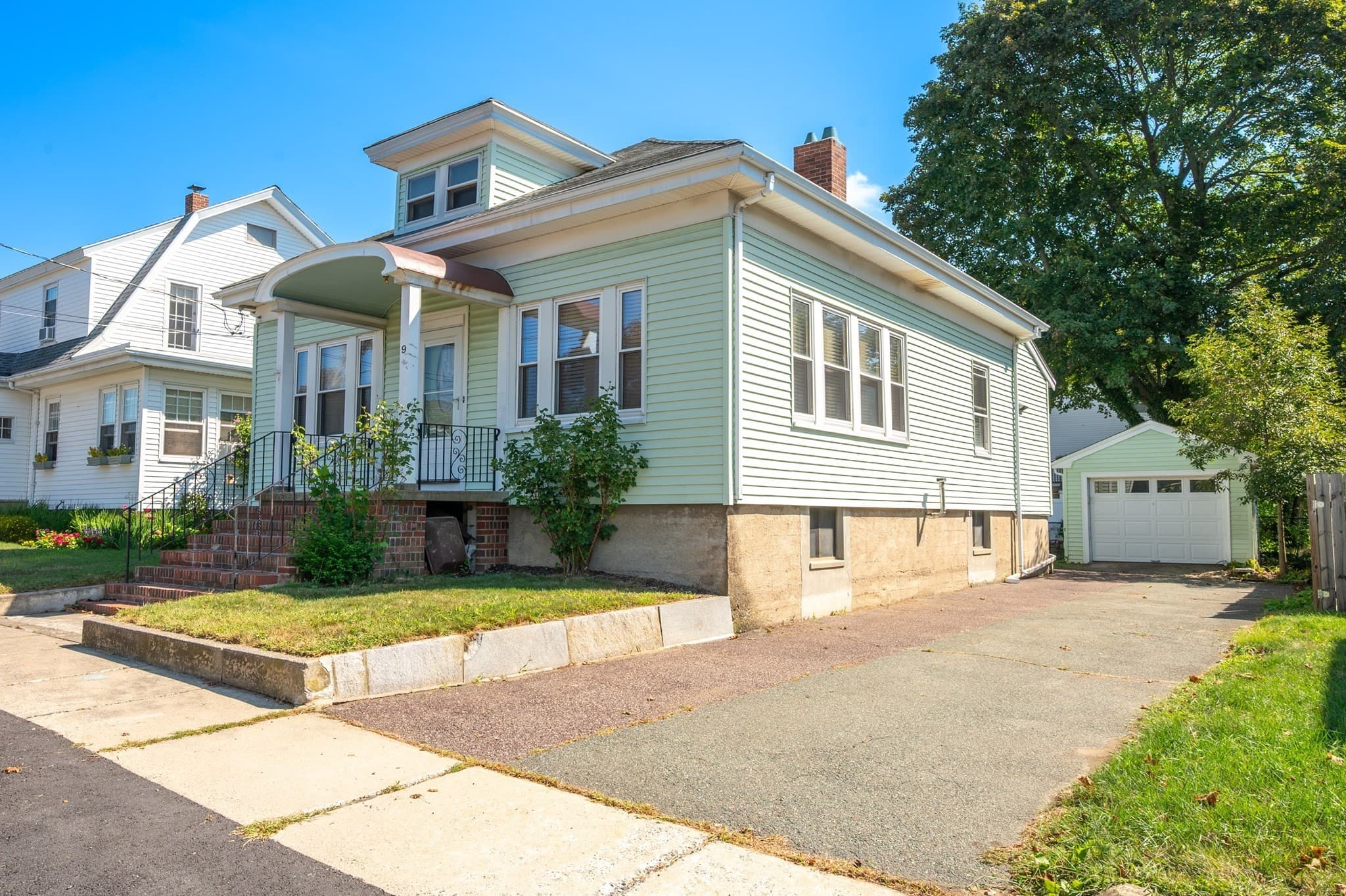 Single Family Residence at 9 Gregg St, Beverly MA 01915, Beverly, photo 3 of 40