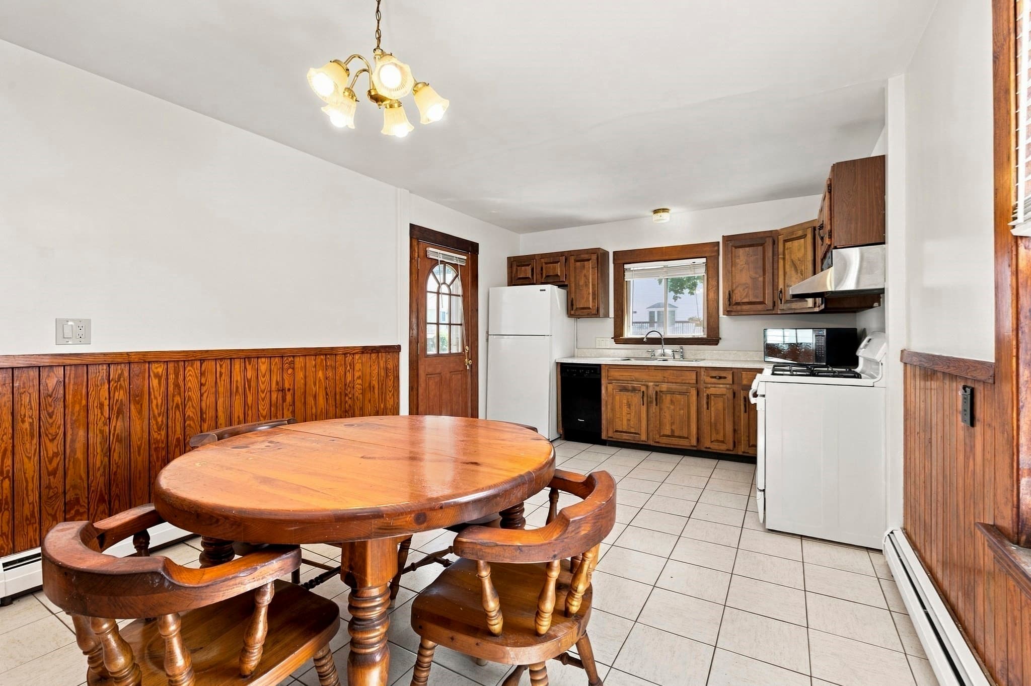 Single Family Residence at 9 Gregg St, Beverly MA 01915, Beverly, photo 24 of 40