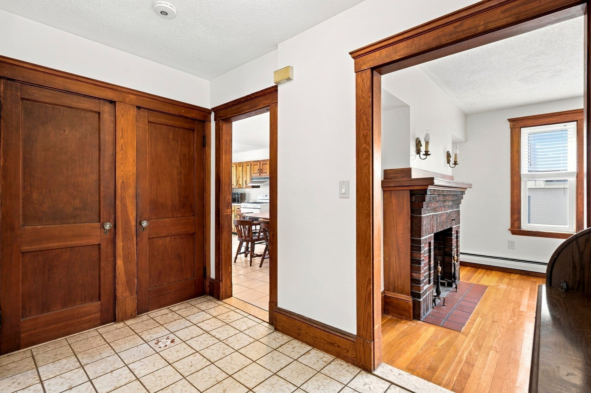 Single Family Residence at 9 Gregg St, Beverly MA 01915, Beverly, photo 15 of 40