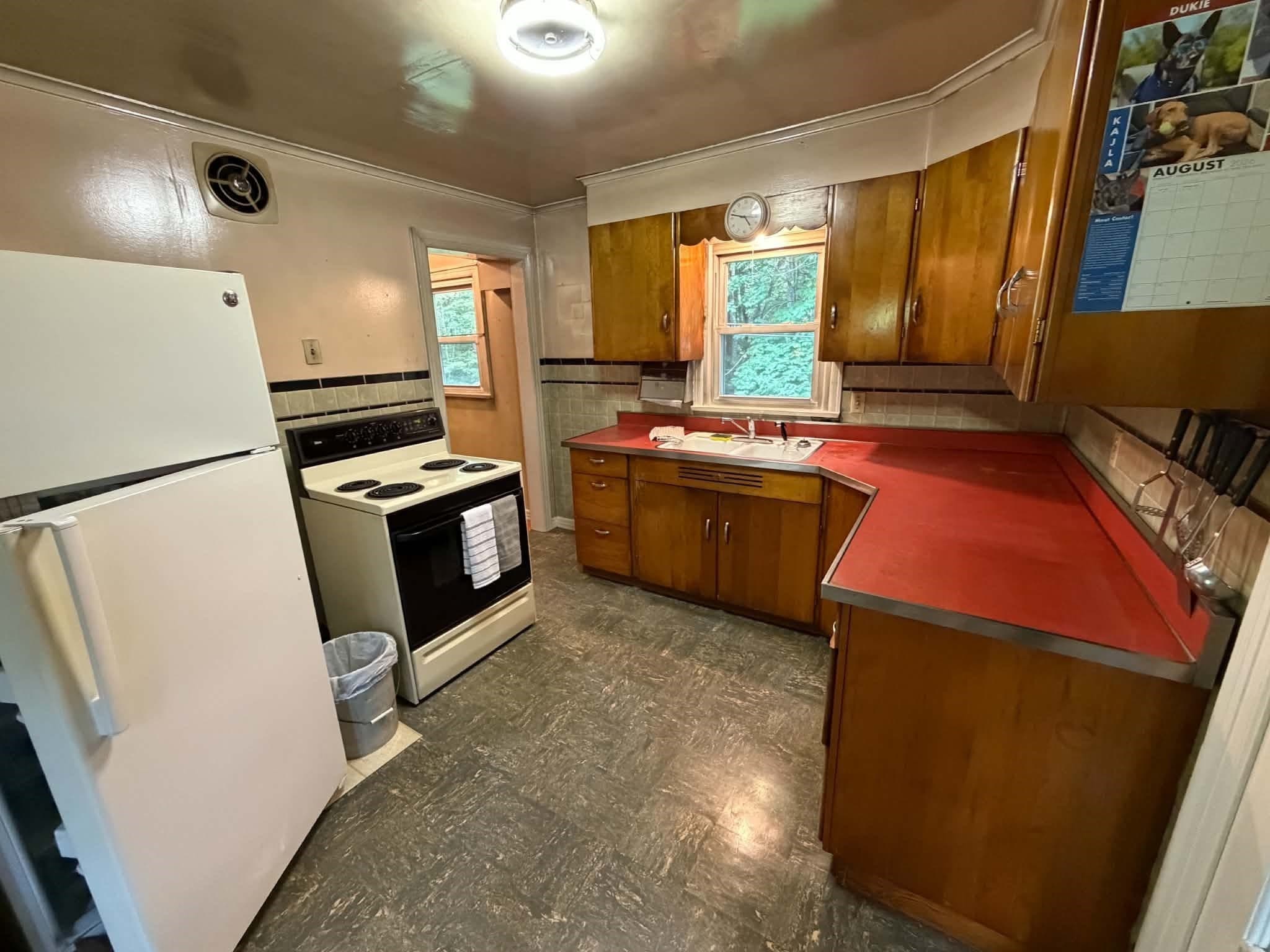 Single Family Residence at 304 Chapel Rd, Savoy MA 01256, photo 9 of 25