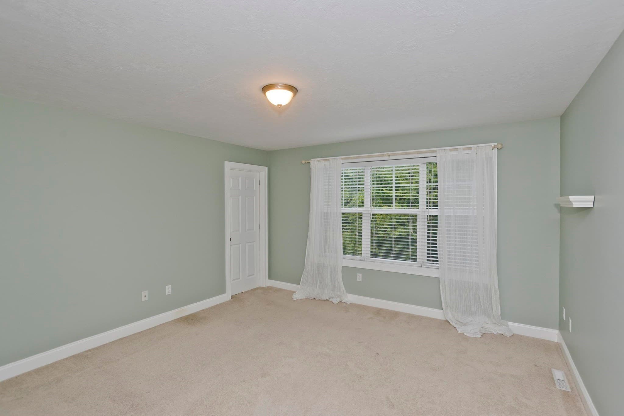 Condominium at 330 Haydenvielle Rd # D, Northampton MA 01053, Northampton, photo 23 of 42