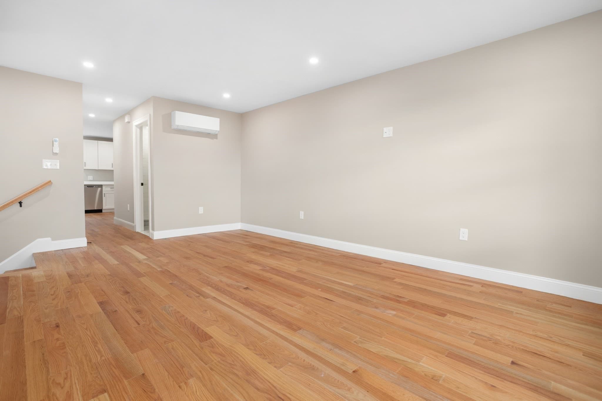 Condominium at 661 Washington Avenue # 1, Revere MA 02151, Revere, photo 7 of 40