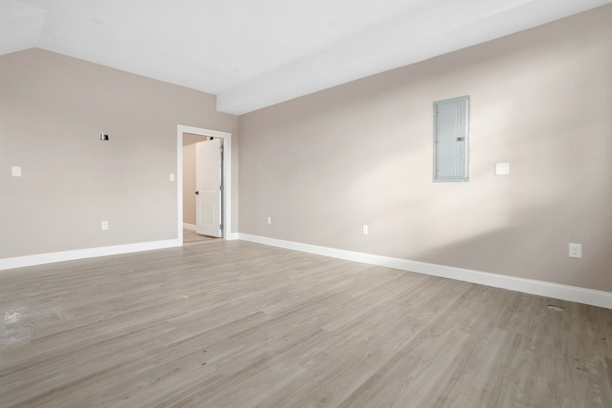 Condominium at 661 Washington Avenue # 1, Revere MA 02151, Revere, photo 31 of 40