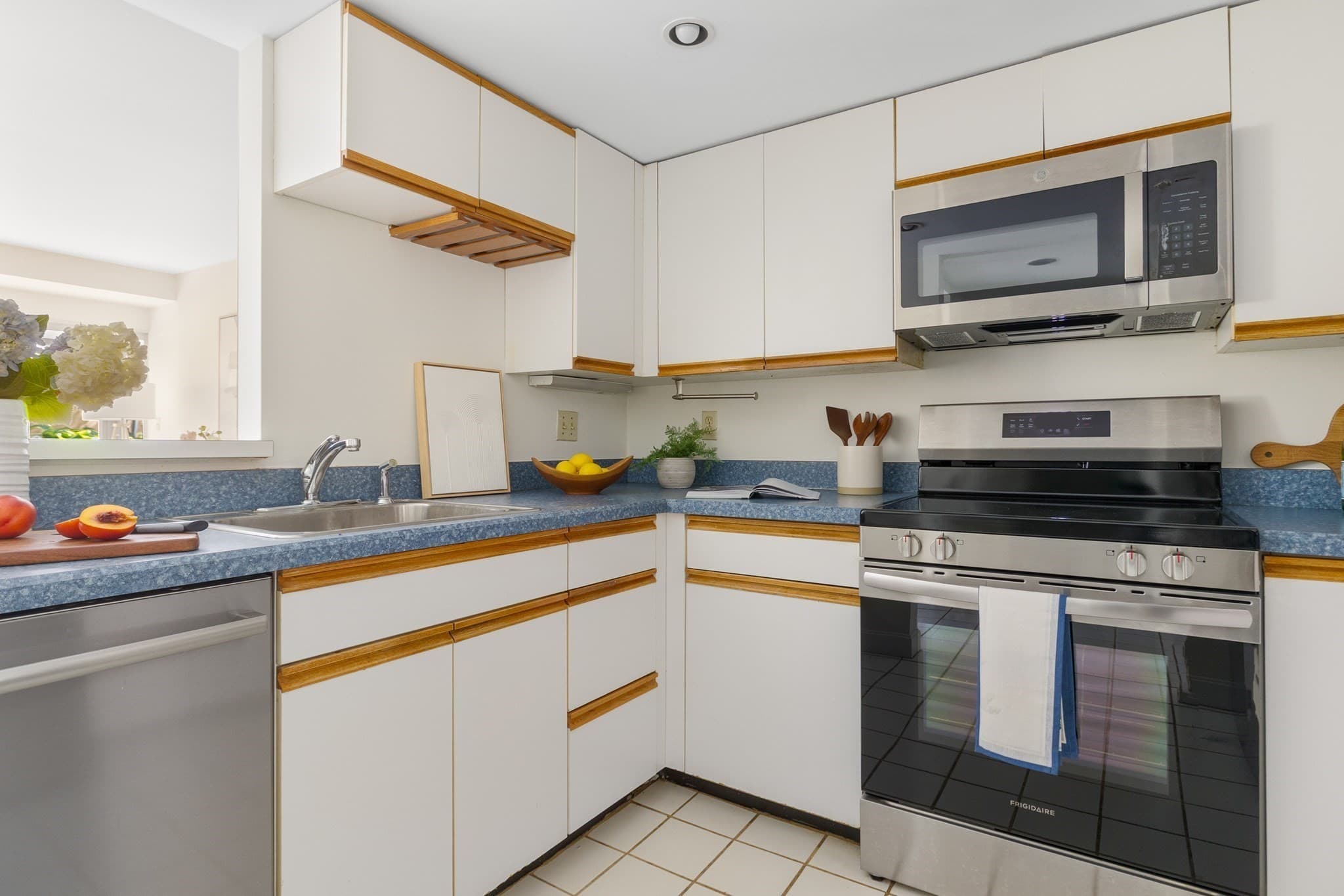 Condominium at 975 Massachusetts Avenue # 108, Arlington MA 02476, Arlington, photo 5 of 21