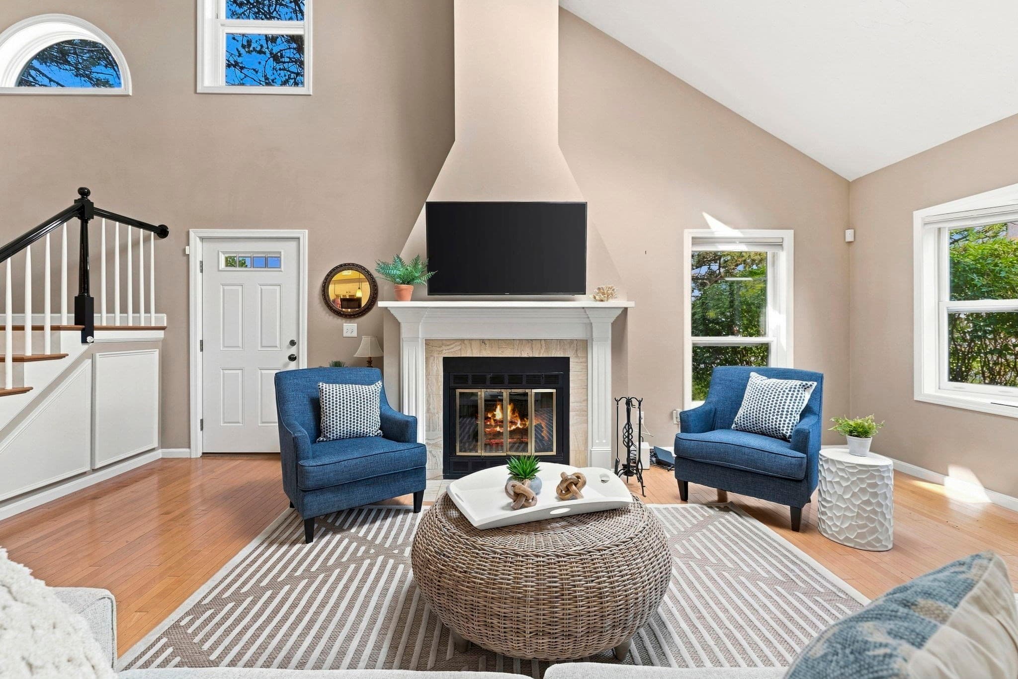Condominium at 28 Whaler Ln # 28, Quincy MA 02171, photo 3 of 27
