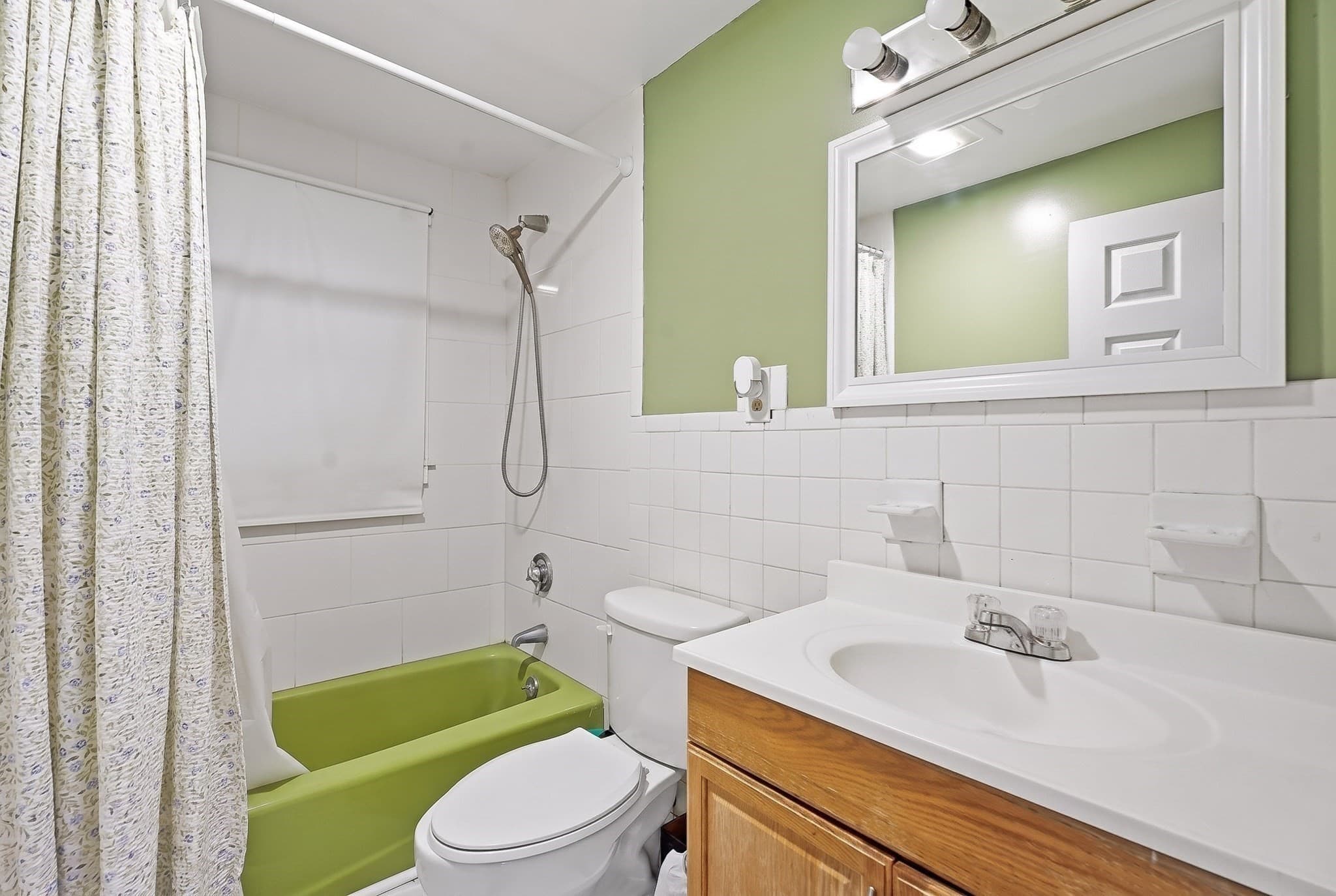 Single Family Residence at 24 College Farm Rd, Waltham MA 02451, photo 12 of 31