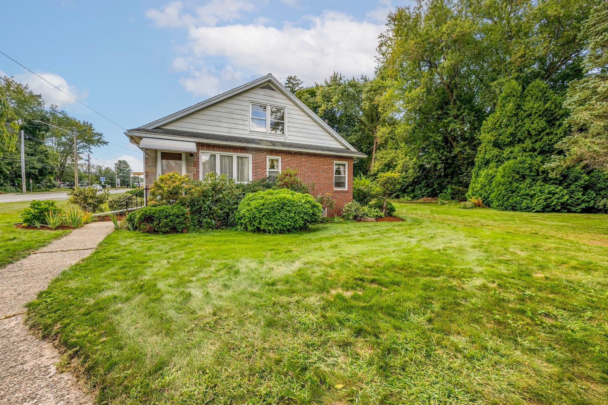 Multi Family at 538 Newton Street, South Hadley MA 01075, South Hadley, photo 6 of 42