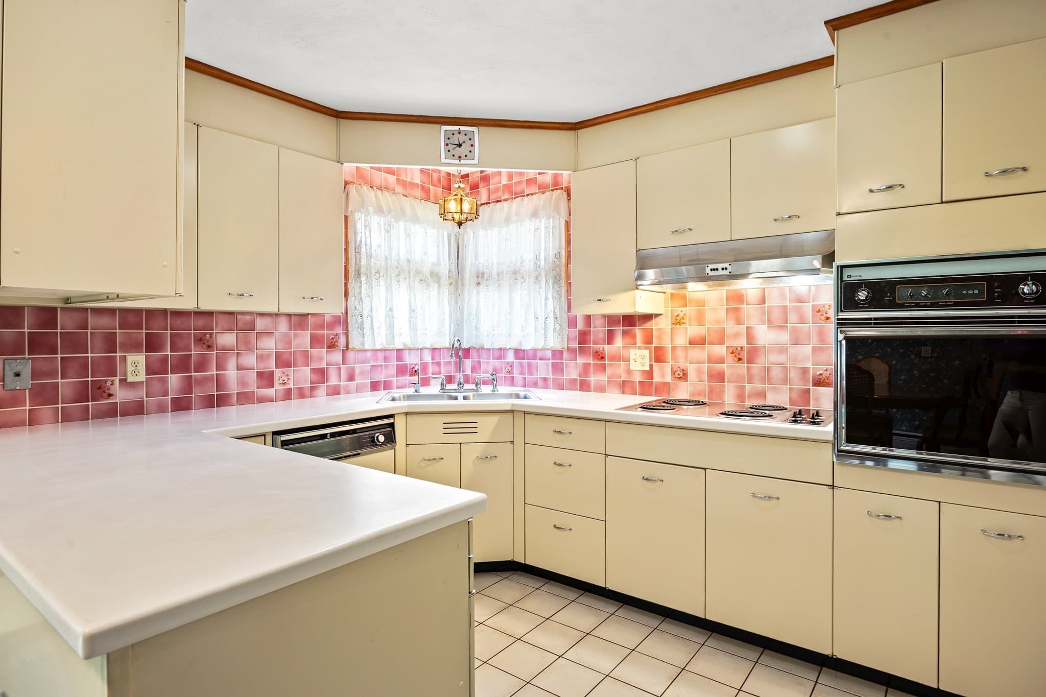 Multi Family at 538 Newton Street, South Hadley MA 01075, South Hadley, photo 11 of 42