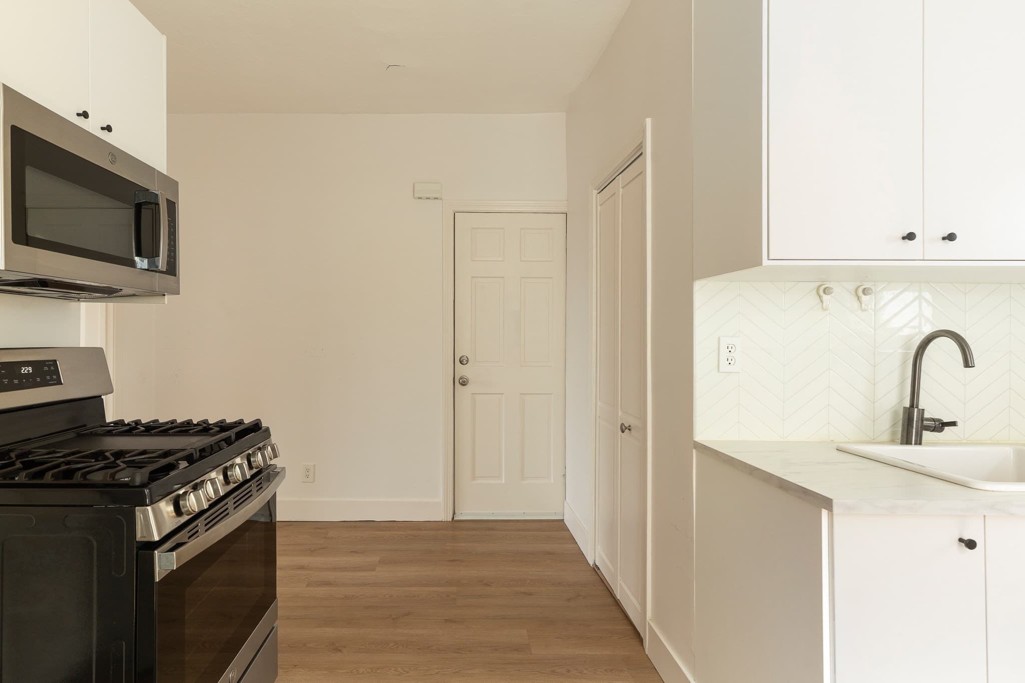 Condominium at 58 Hinckley St # 3, Somerville MA 02145, Somerville, photo 14 of 18