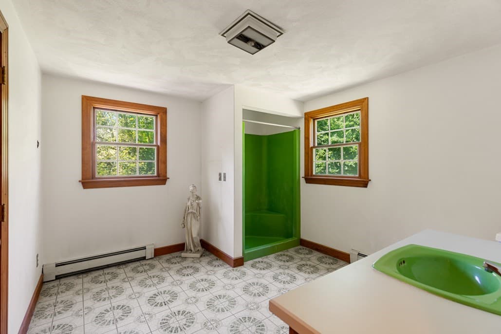 Single Family Residence at 220 Essex St, Lynnfield MA 01940, Lynnfield, photo 36 of 42