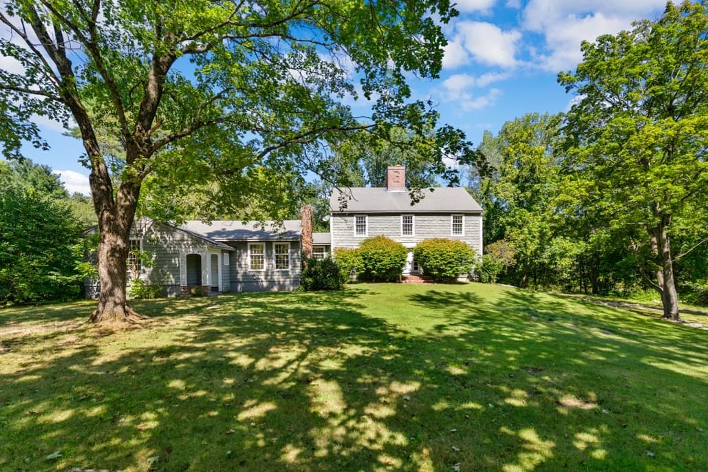 Single Family Residence at 220 Essex St, Lynnfield MA 01940, Lynnfield, photo 8 of 42