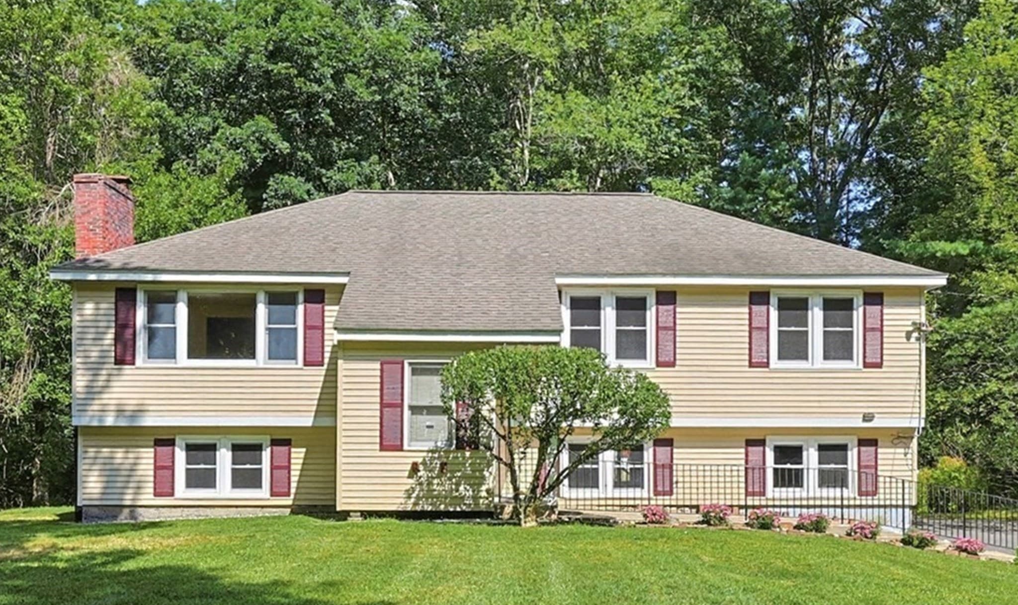 109 Davis Road, Bedford MA 01730