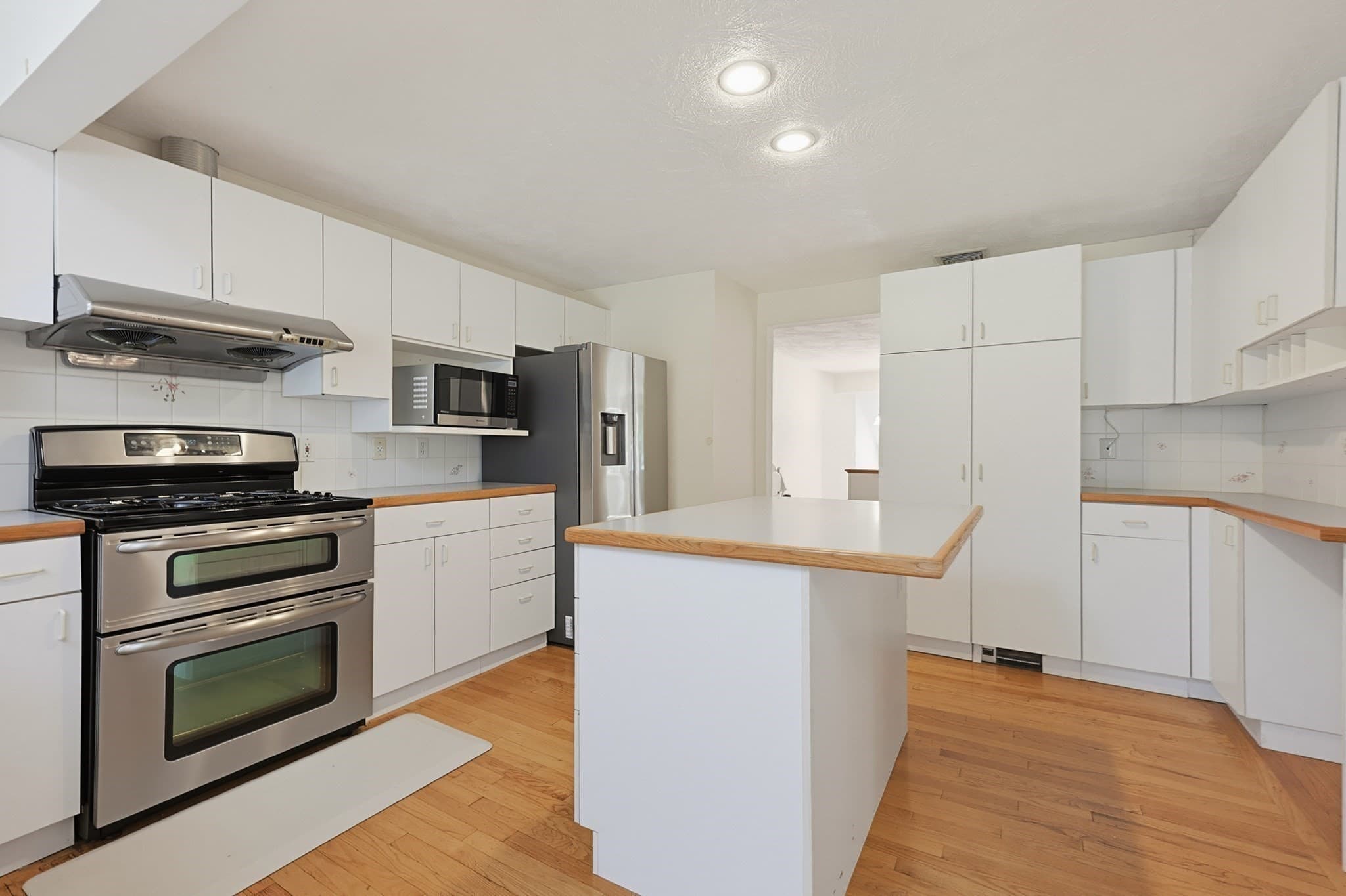 Single Family Residence at 109 Davis Road, Bedford MA 01730, Bedford, photo 14 of 42