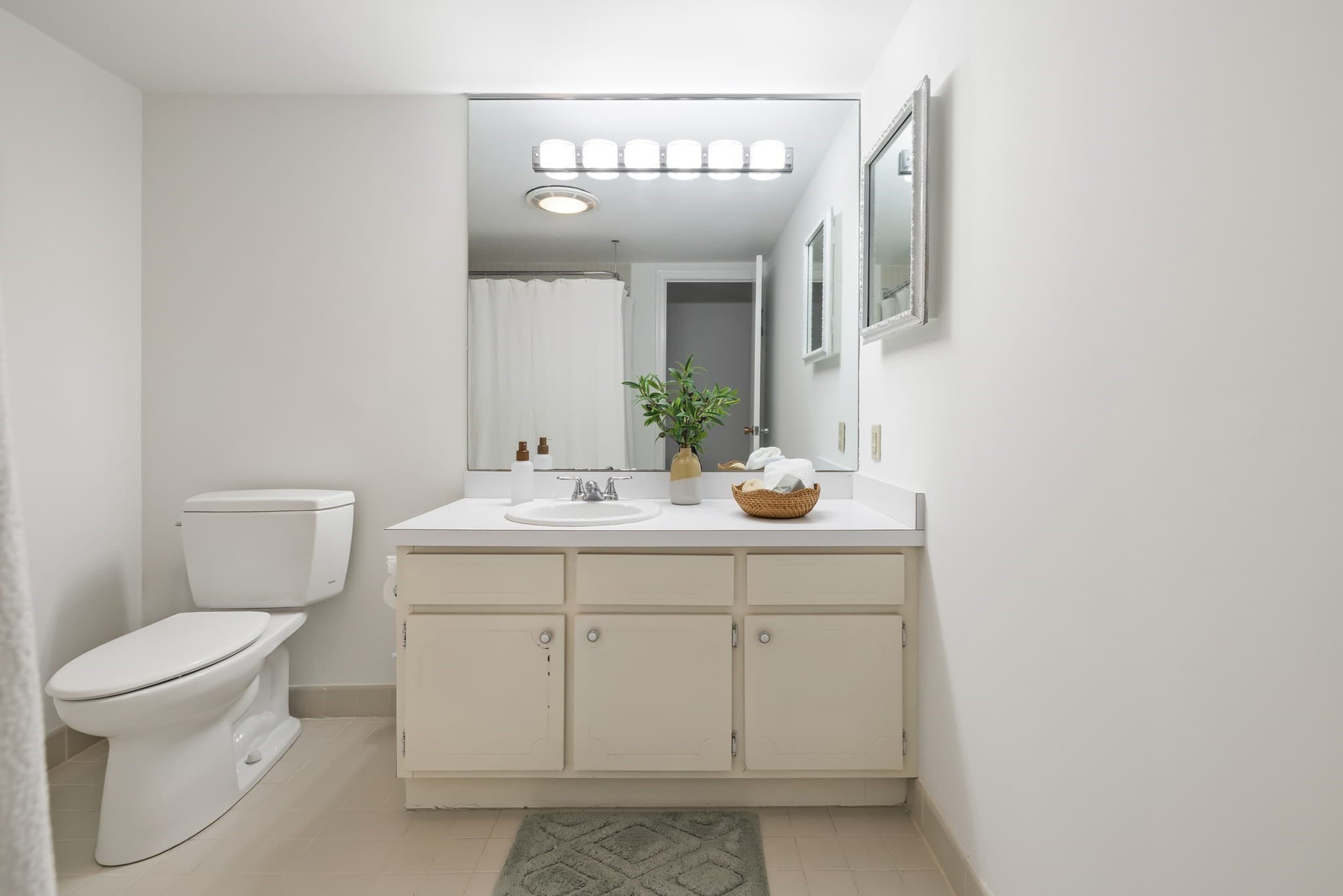 Condominium at 280 Boylston Street # 411, Newton MA 02467, Newton, photo 21 of 34