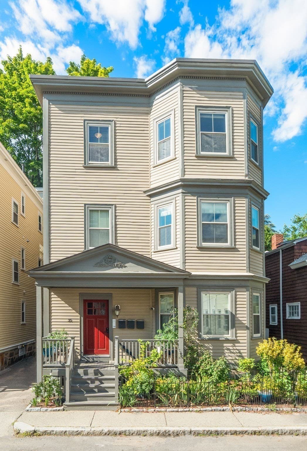 35 White Pl # 3, Brookline MA 02445