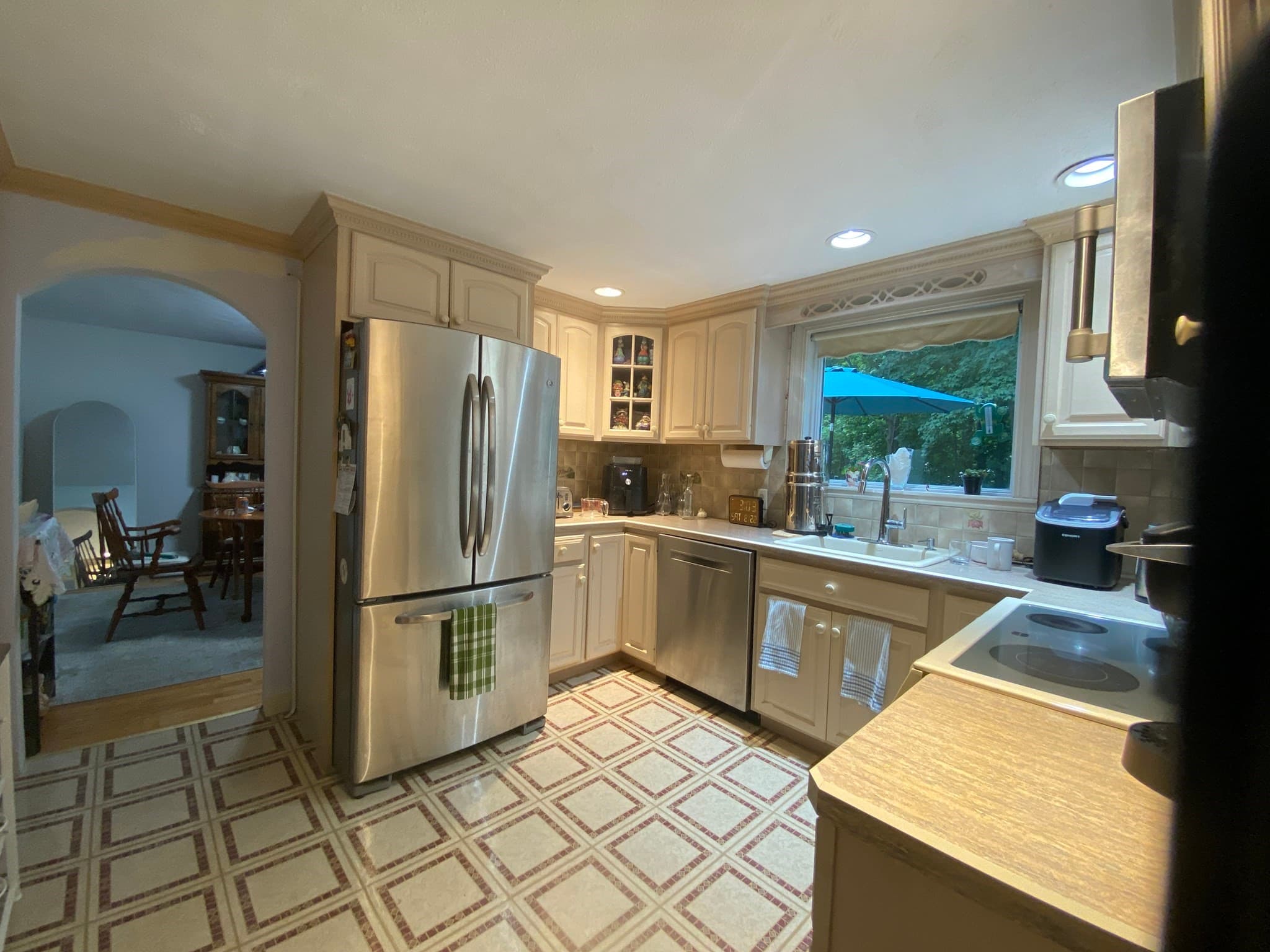 Single Family Residence at 21 Maynard Rd, Dedham MA 02026, Dedham, photo 5 of 23