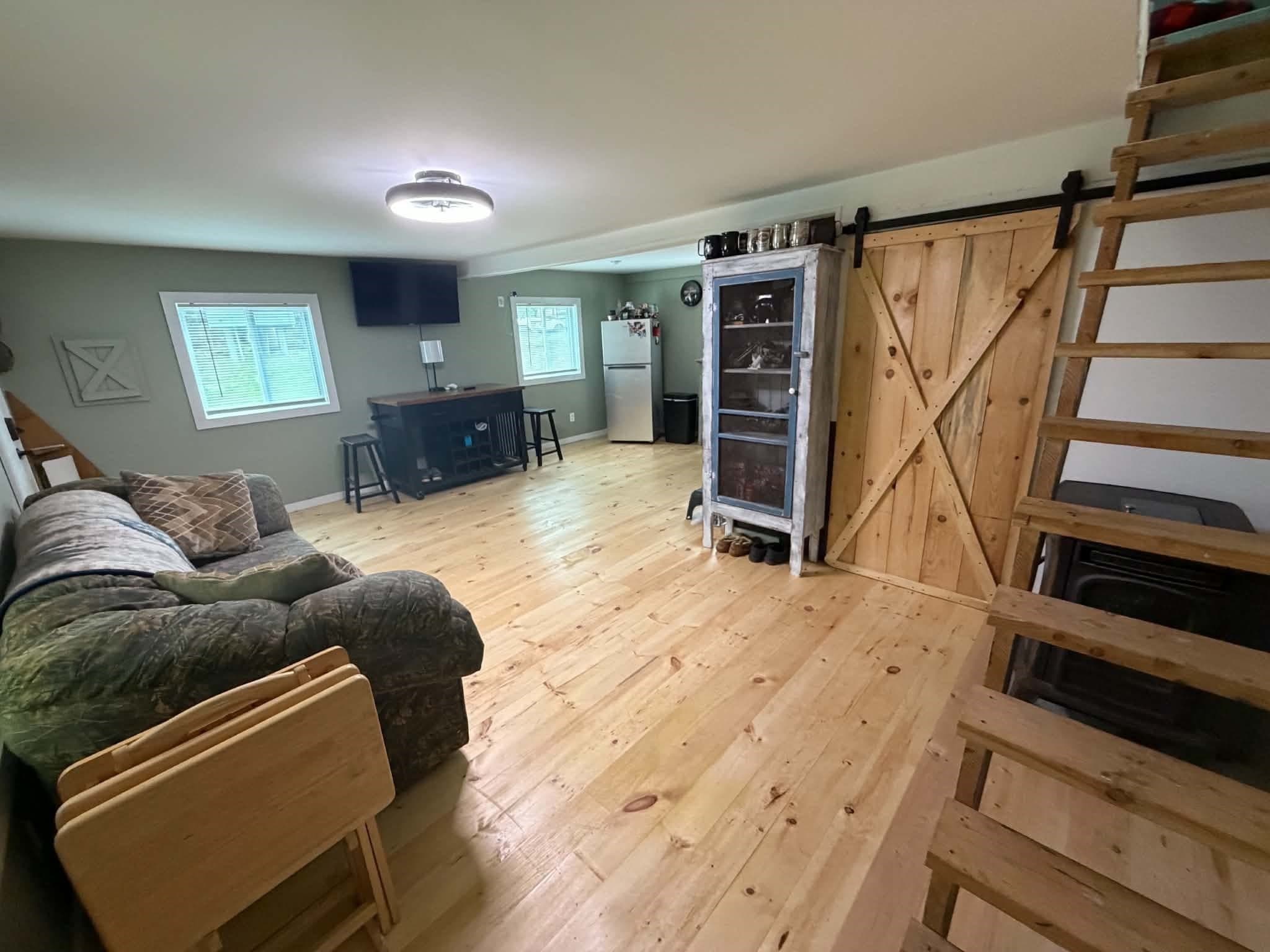 Residential at 27 Navaho Ln, Heath MA 01346, photo 16 of 30
